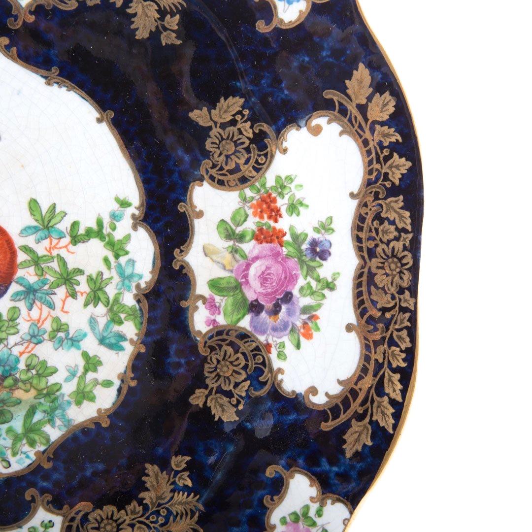 Garniture Of English “Chelsea Bird’ Pattern Porcelain- Seven Pieces For Sale 6