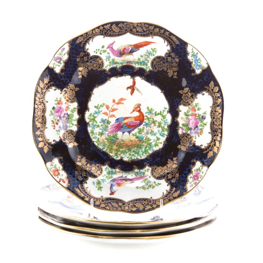 Garniture Of English “Chelsea Bird’ Pattern Porcelain- Seven Pieces For Sale 2