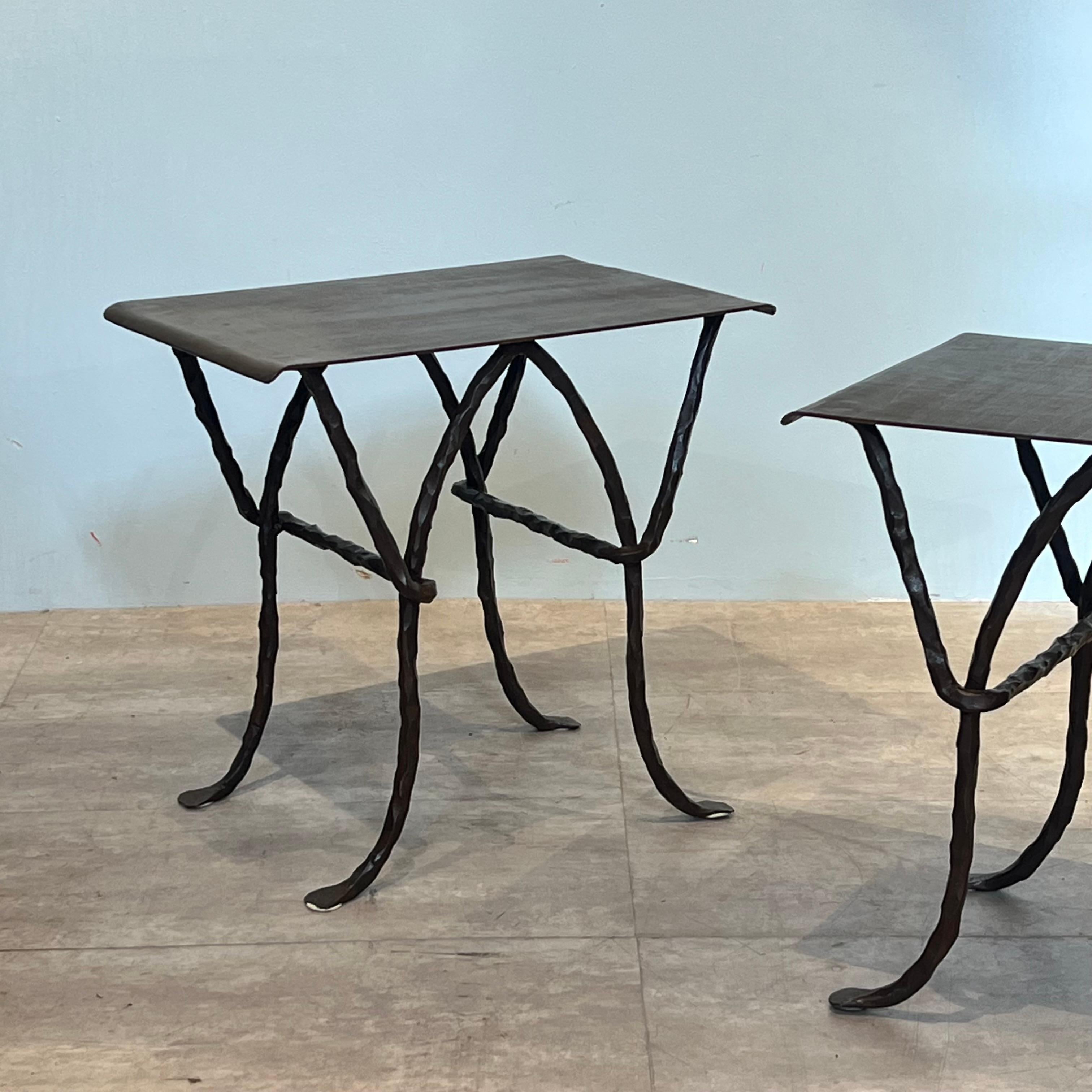 Mid-Century Modern Tables d'appoint rares Garouste et Bonetti en vente