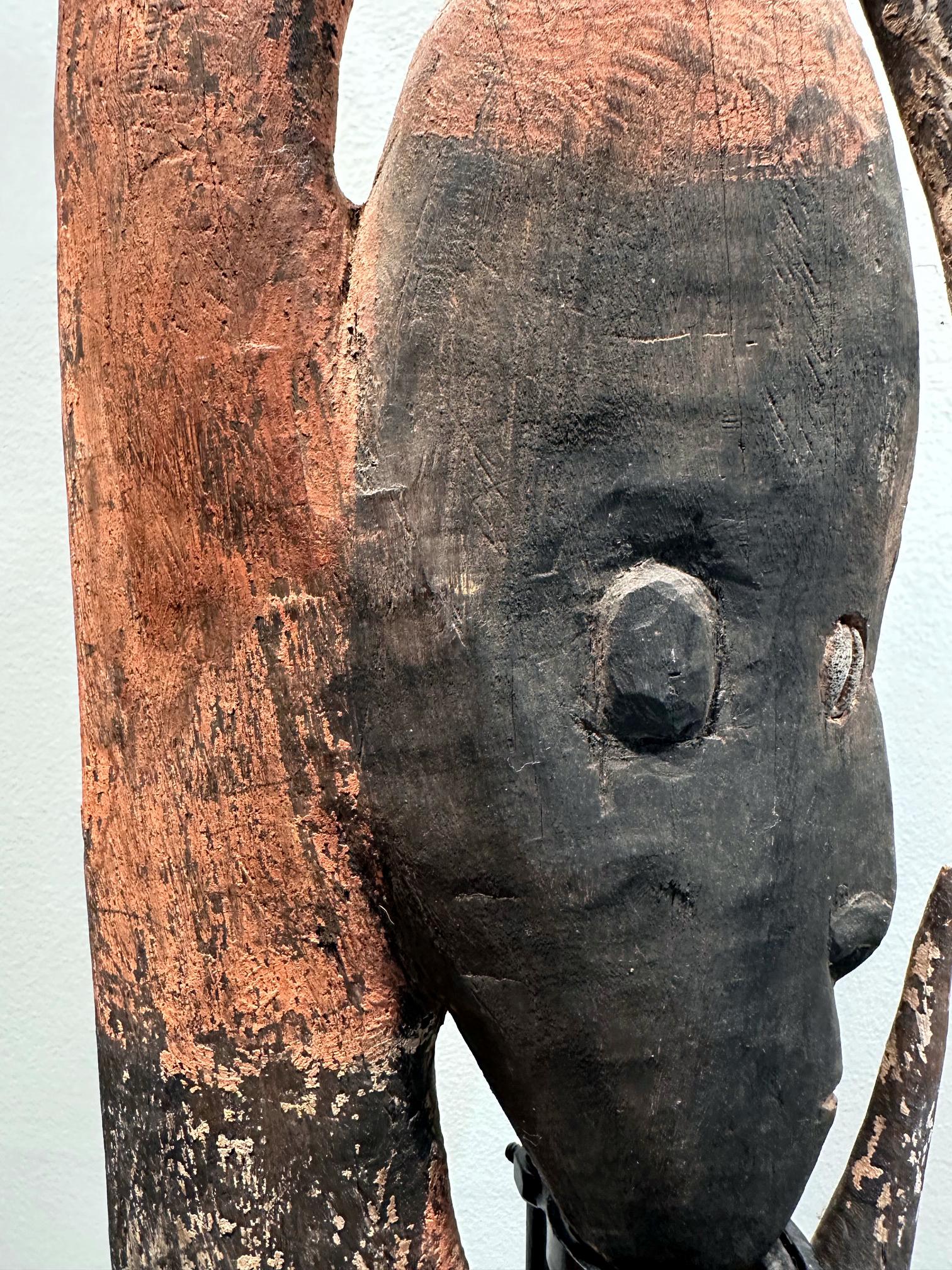 Garra Hook Sculpture on Display Stand Mid-Sepik River Papua New Guinea For Sale 3