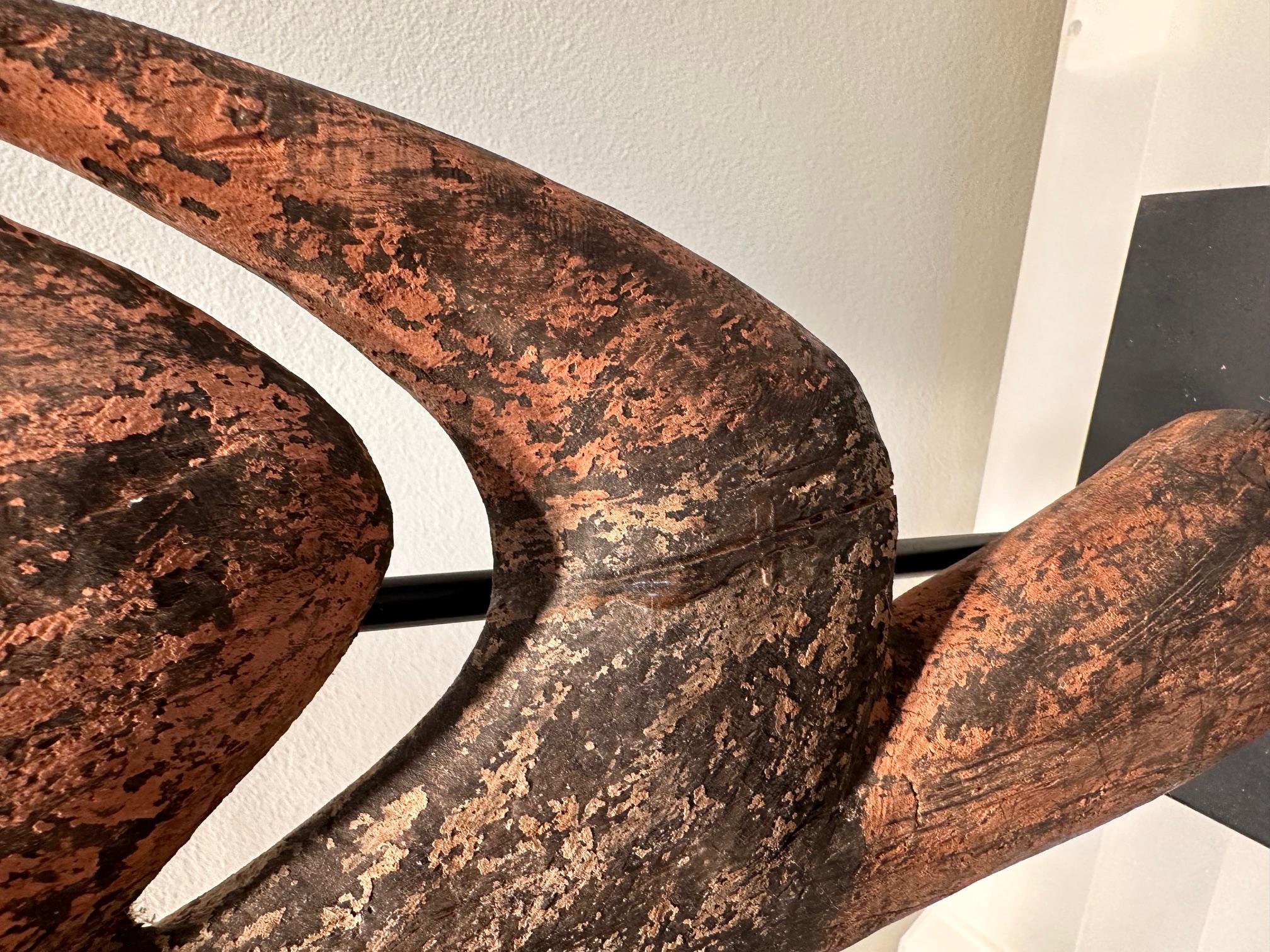 Garra Hook Sculpture on Display Stand Mid-Sepik River Papua New Guinea For Sale 6