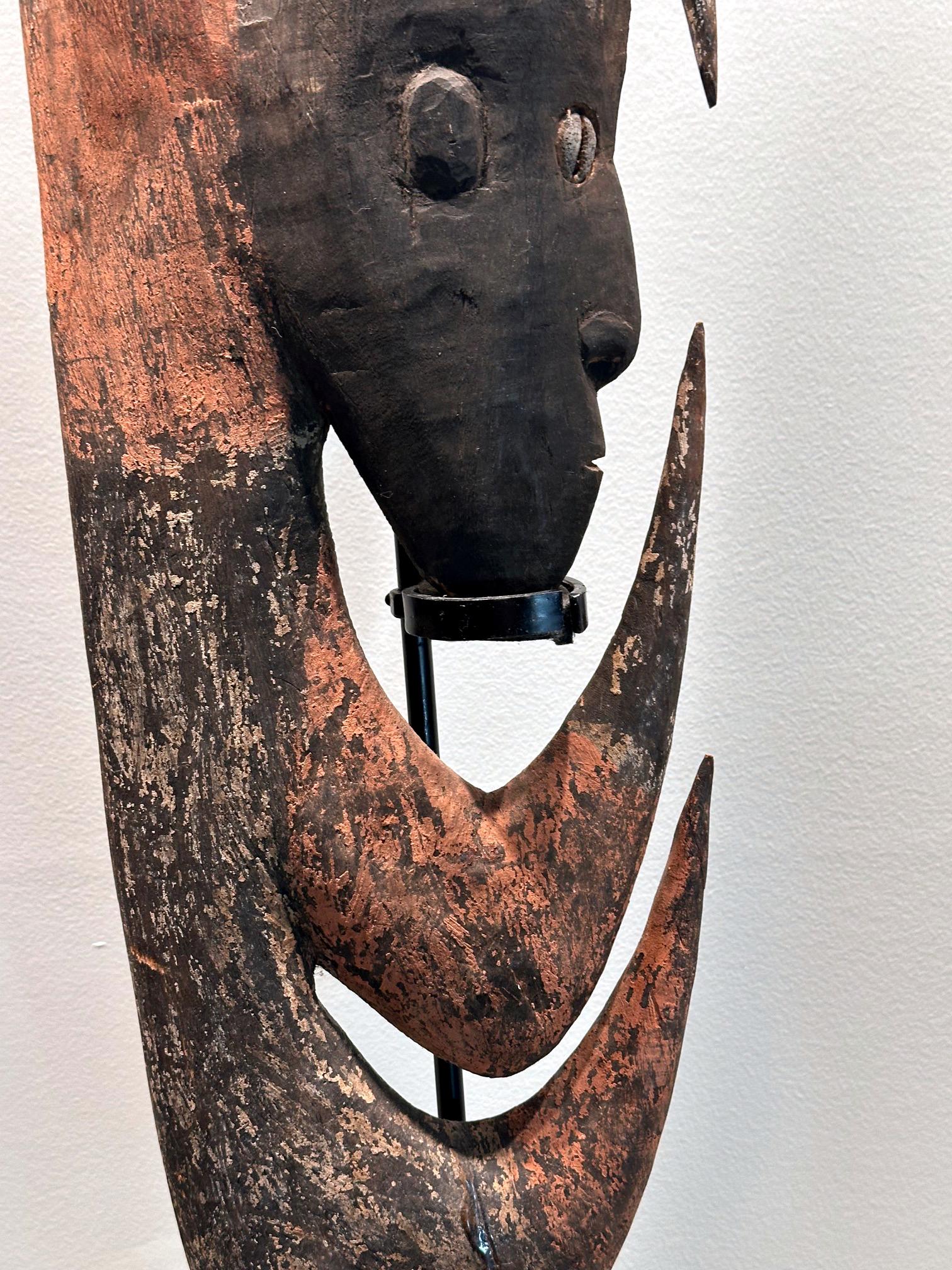20th Century Garra Hook Sculpture on Display Stand Mid-Sepik River Papua New Guinea For Sale
