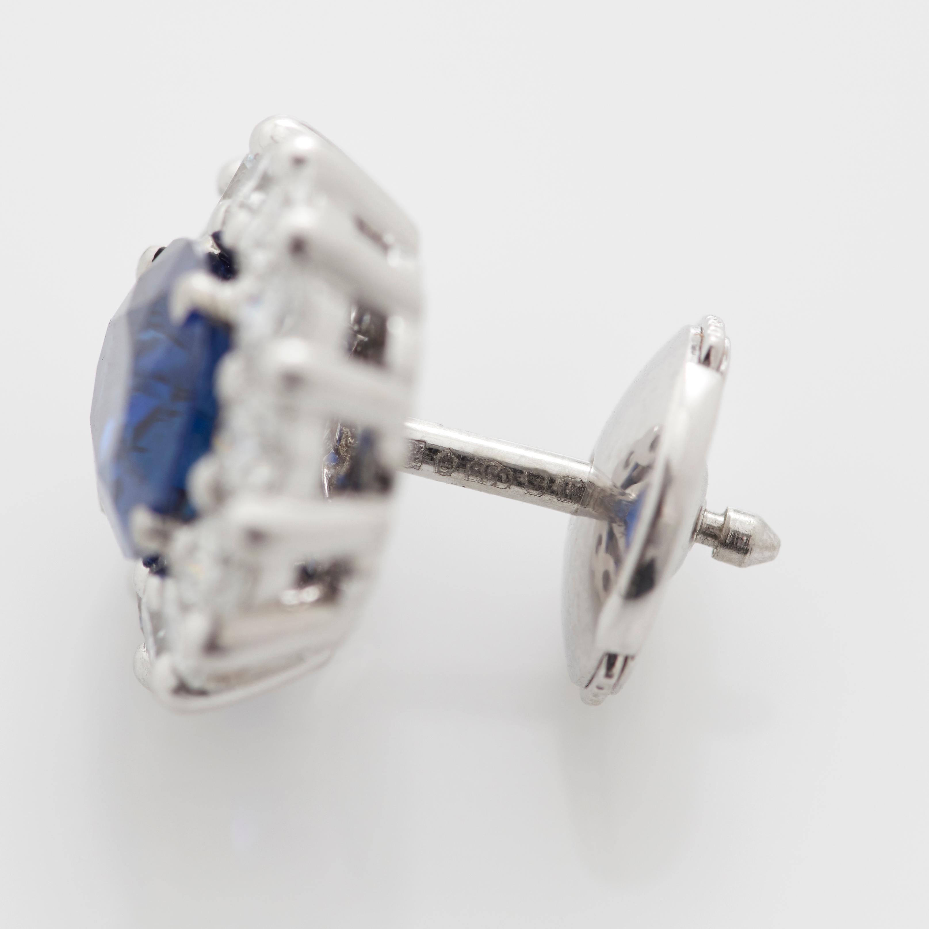 Women's or Men's Garrard '1735' Platinum GIA Certified Oval Blue Sapphire Diamond Cluster Studs