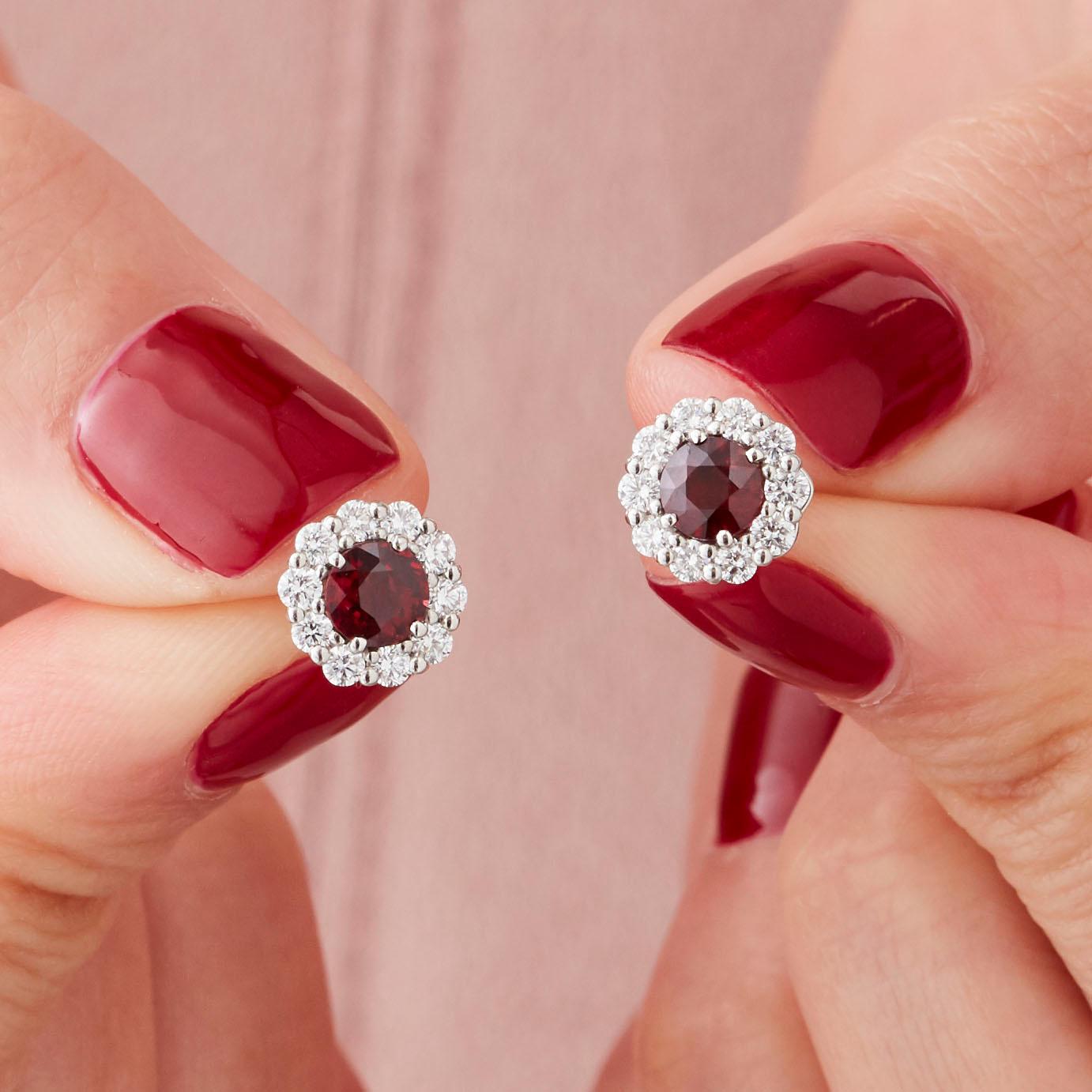 Garrard '1735' Platinum White Diamond and Ruby Earrings In New Condition For Sale In London, London