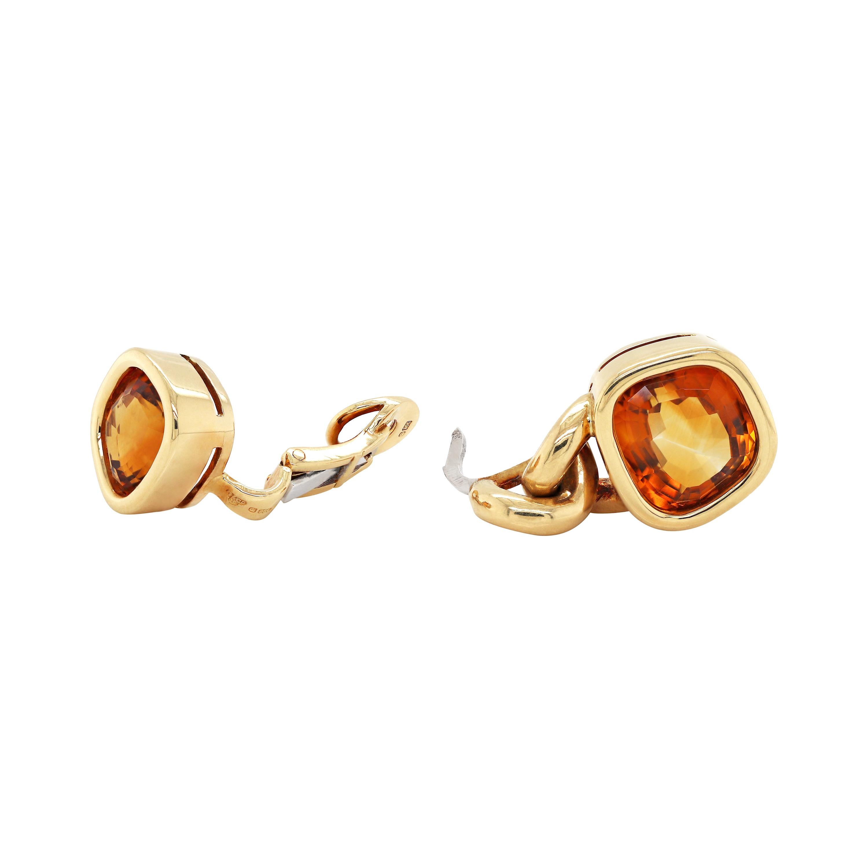 Garrard 18 Carat Yellow Gold Citrine Earrings and Pendant Set For Sale 2