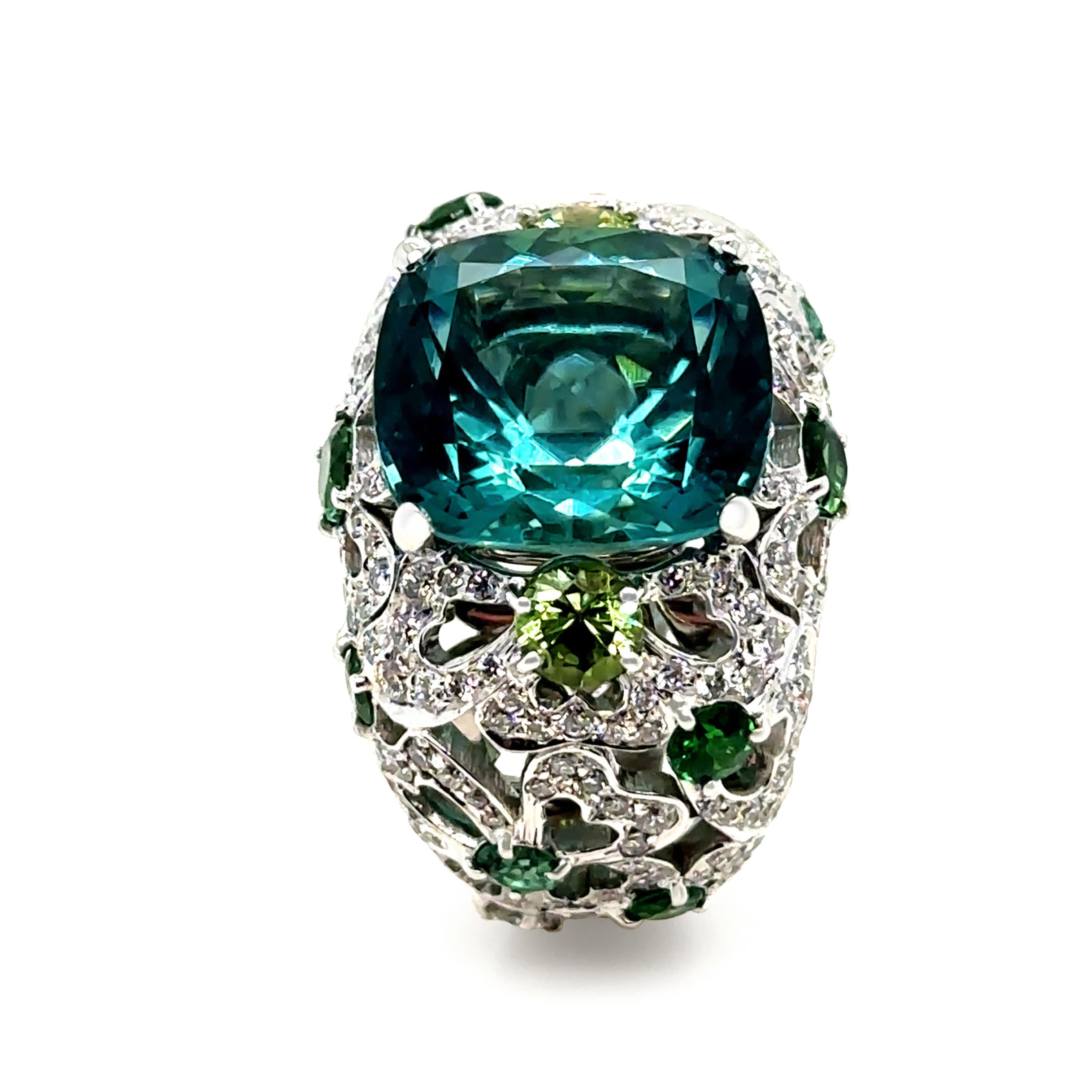 Garrard 18ct White Gold Bombé Cocktail Ring 11.47ct 2