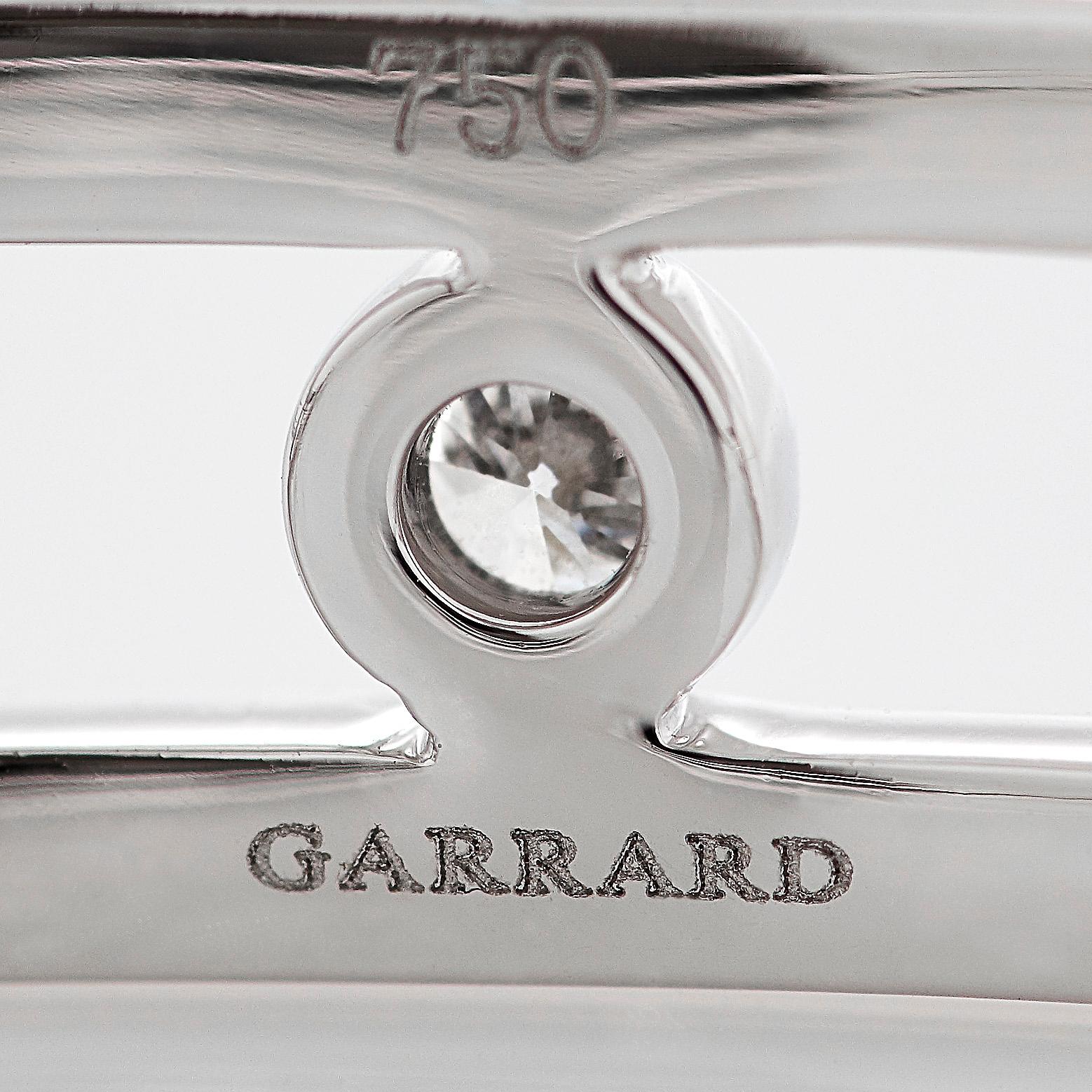Garrard 'Albemarle' 18 Karat White Gold and White Diamond Bangle For Sale 5