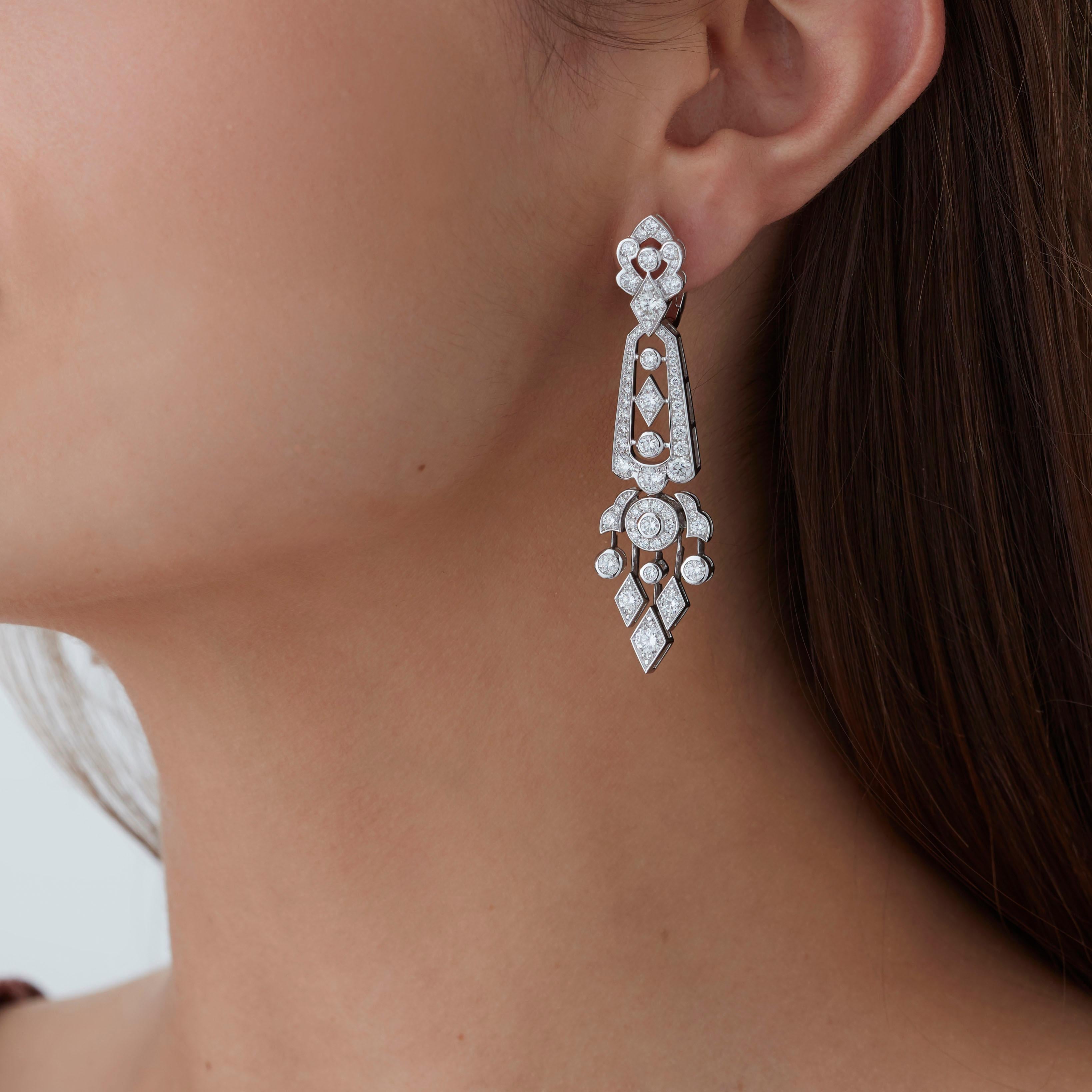 Women's Garrard 'Albemarle' 18 Karat White Gold White Diamond 4.43 Carat Drop Earrings For Sale
