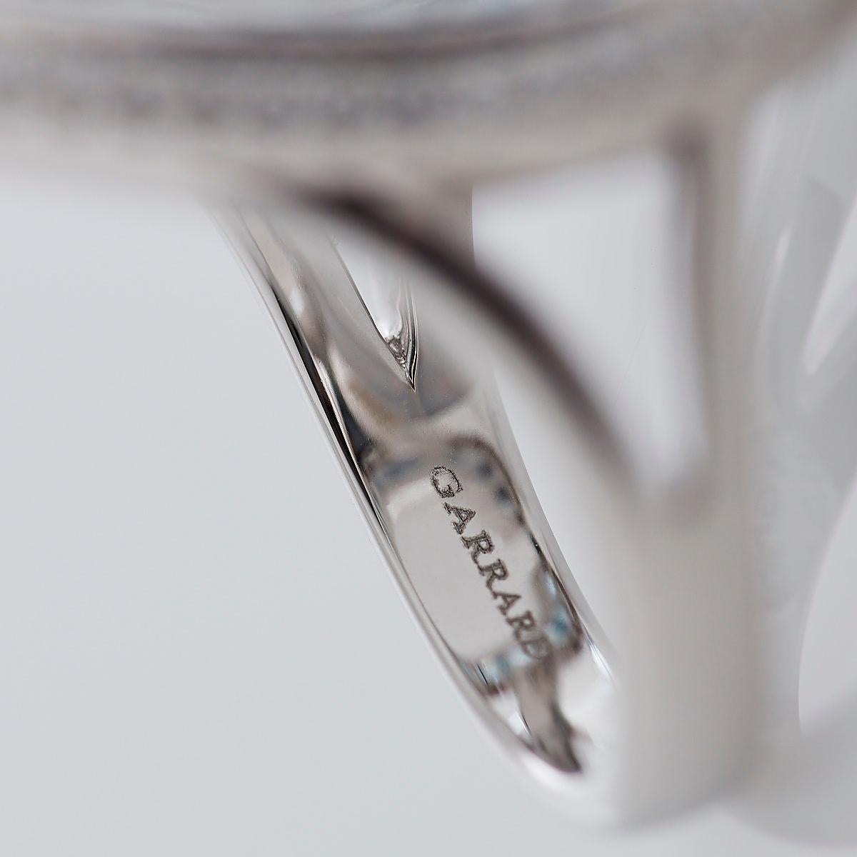Garrard 'Aloria' 18 Karat White Gold Calibre Cut Aquamarine White Diamond Ring For Sale 1
