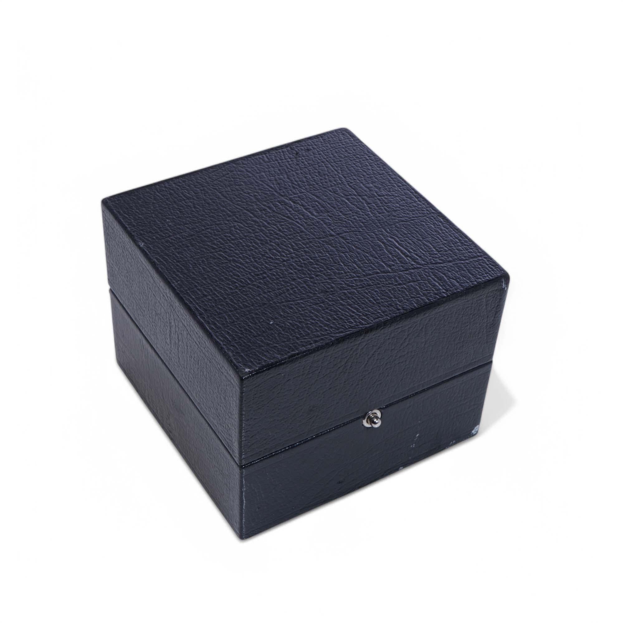Garrard-Armreif oder -Armbandkasten (Leder) im Angebot