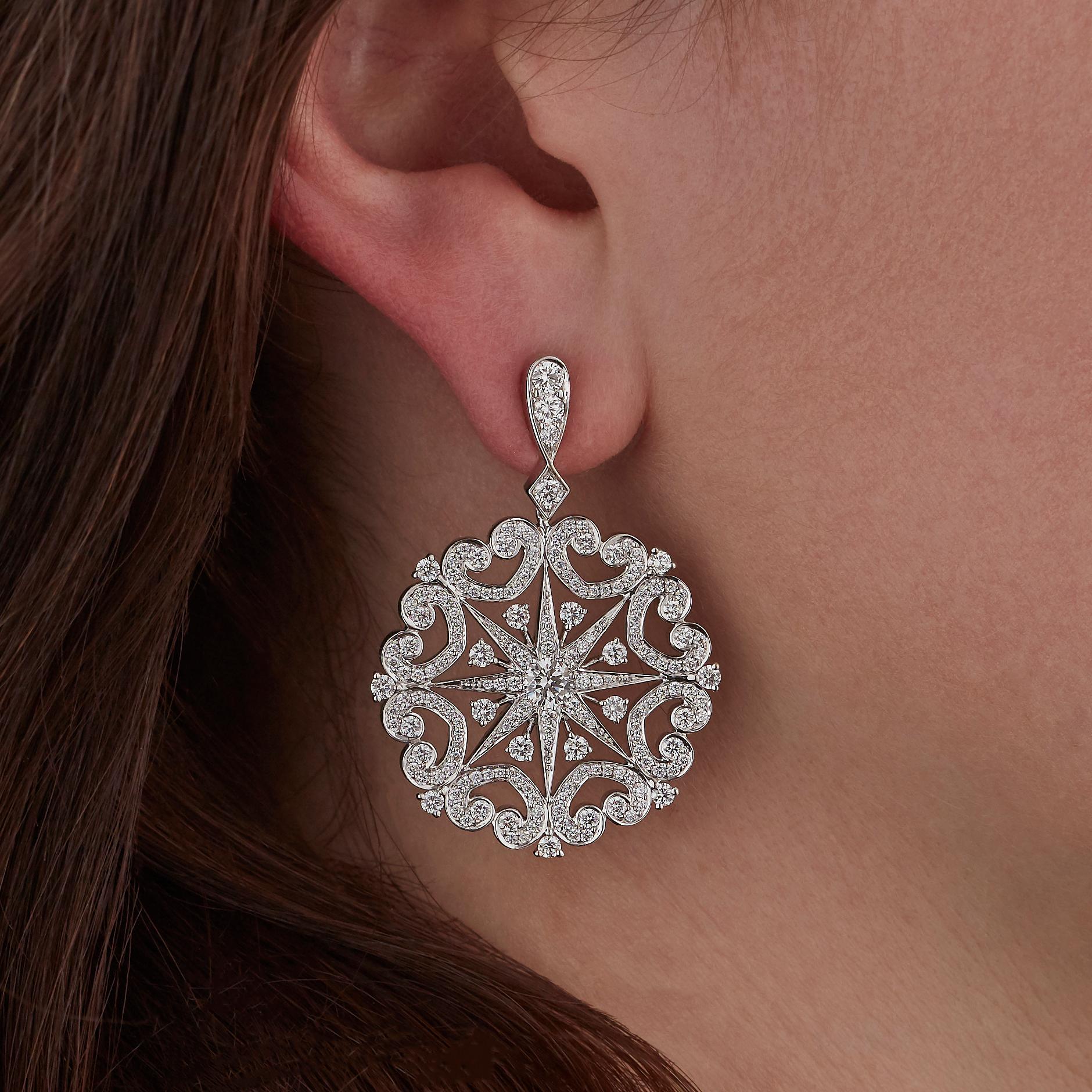 A House of Garrard pair of 18 krat white gold 'Starlight' drop earrings from the 'Muse' collection, set with round white diamonds.

360 round white diamonds weighing 3.31ct
Total diamond weight: 3.31ct

Established in 1735, the House of Garrard is