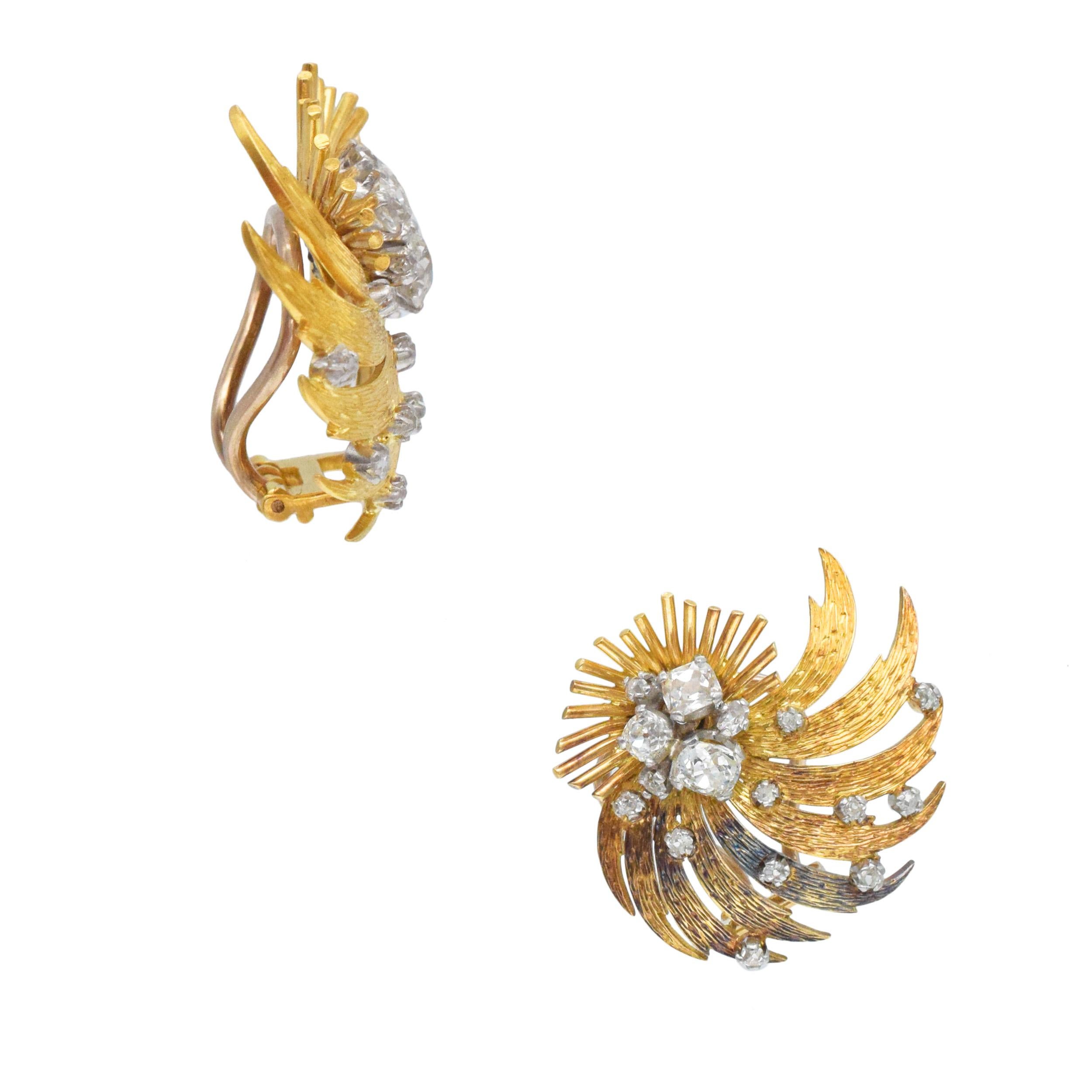 Set di orecchini e spille in oro giallo 18k e diamanti di Garrard & Co. in vendita 6