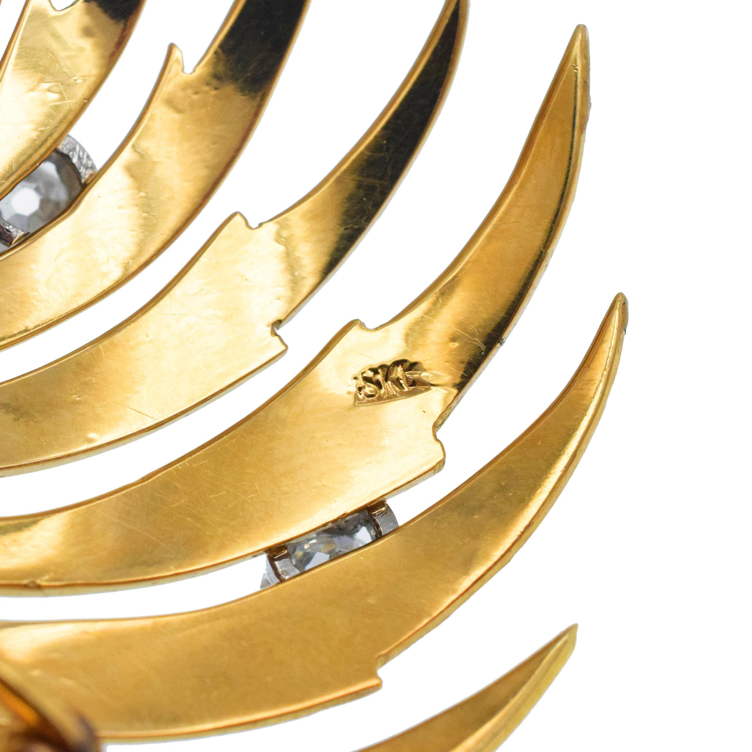 Set di orecchini e spille in oro giallo 18k e diamanti di Garrard & Co. in vendita 9