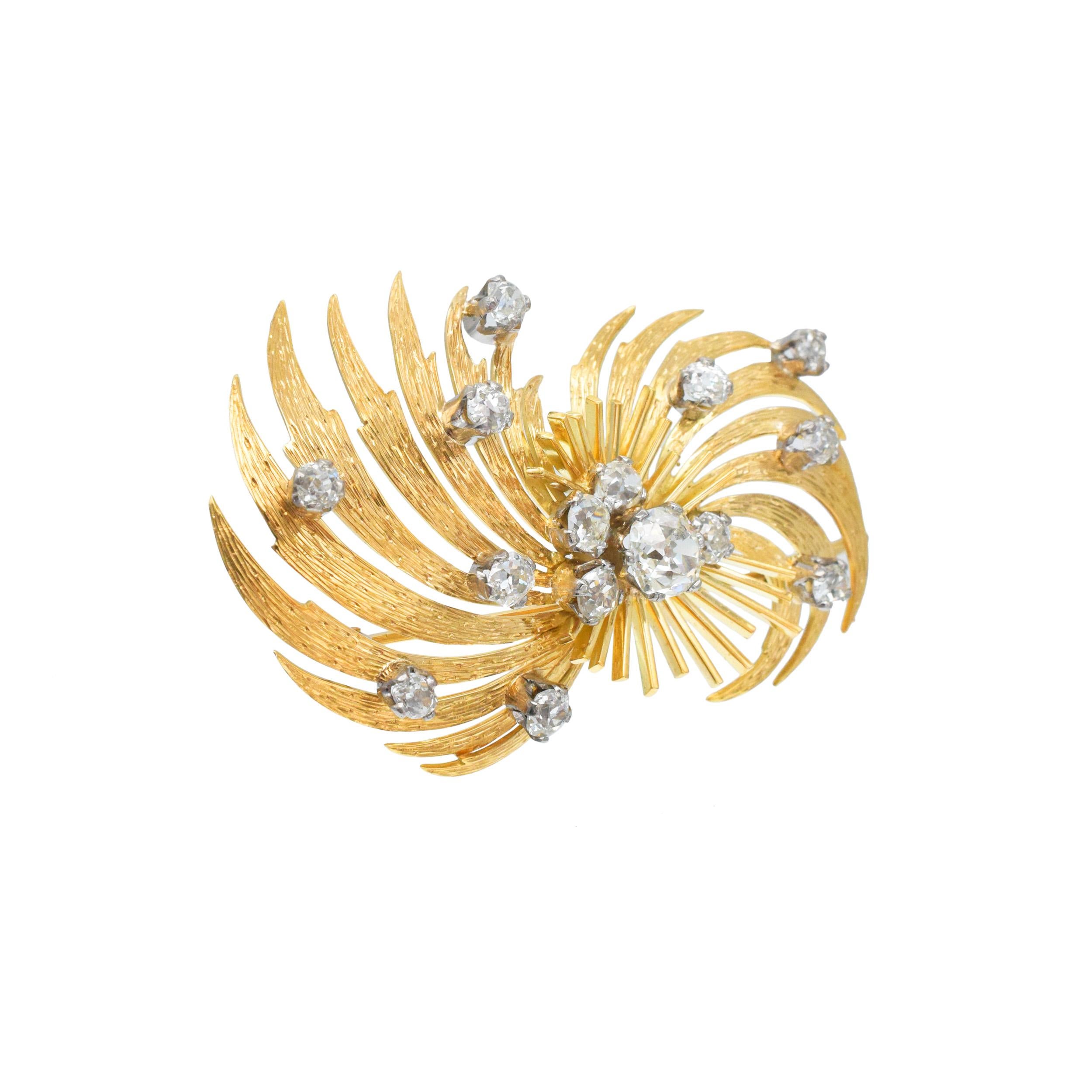 da uomo o donna Set di orecchini e spille in oro giallo 18k e diamanti di Garrard & Co. in vendita
