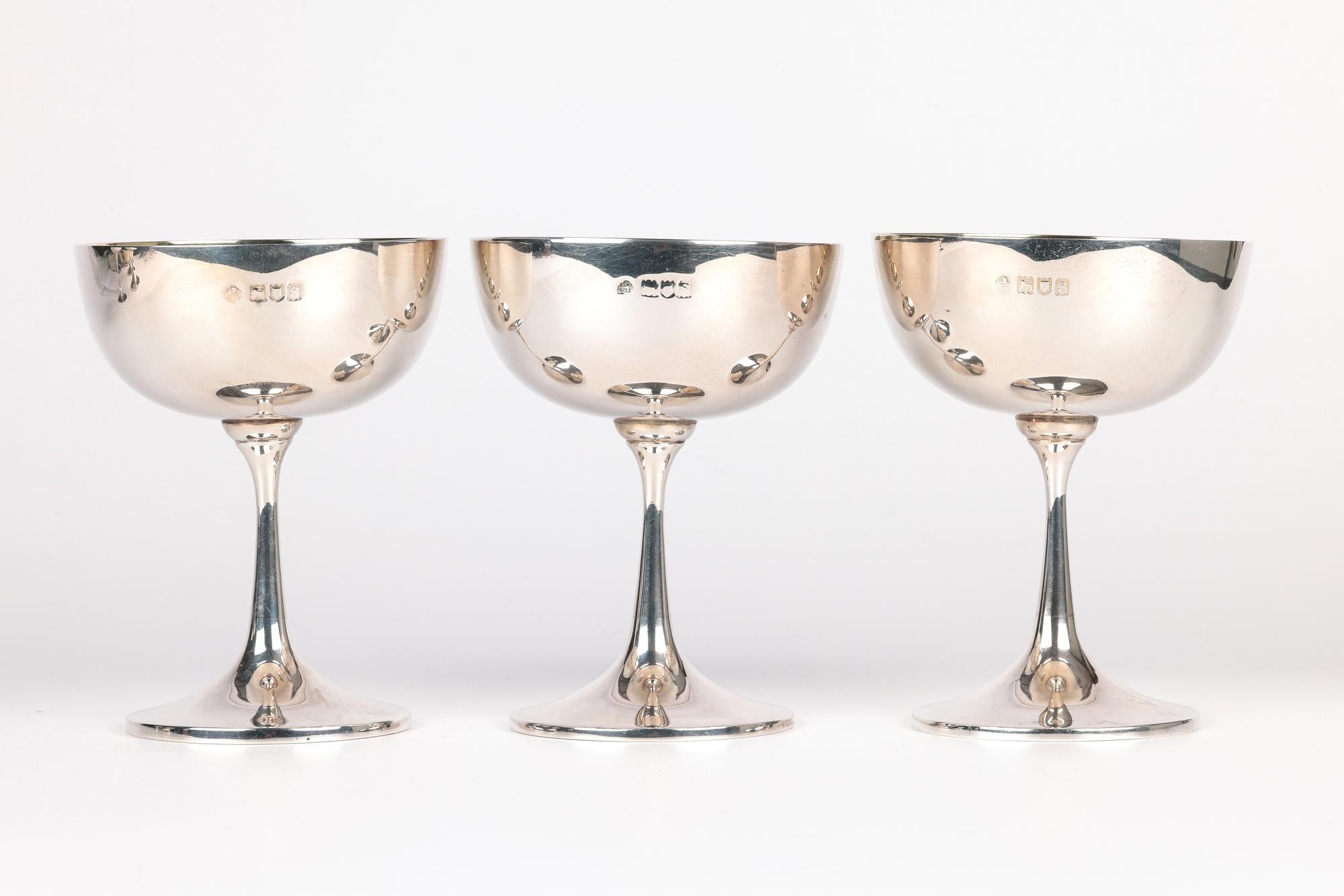 Garrard & Co Juego de seis copas de plata Art Nouveau de Hancocks & Co. en venta 13