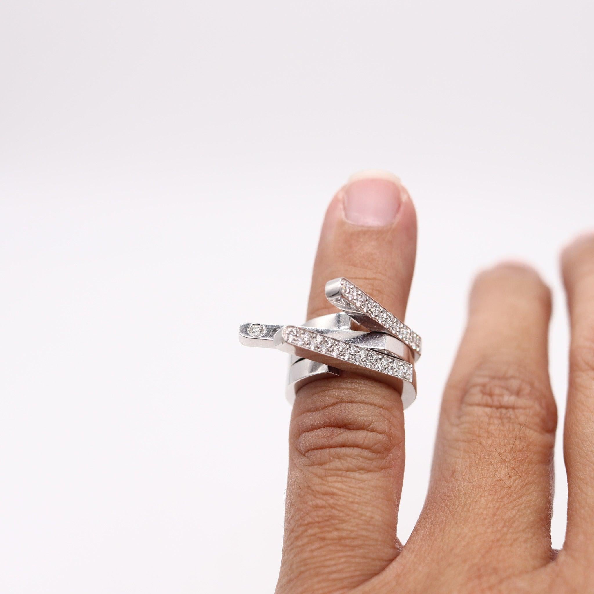 GARRARD & CO. London 2003 Skulpturaler Trio Ring 18Kt Weißgold und VS Diamanten (Modernistisch) im Angebot