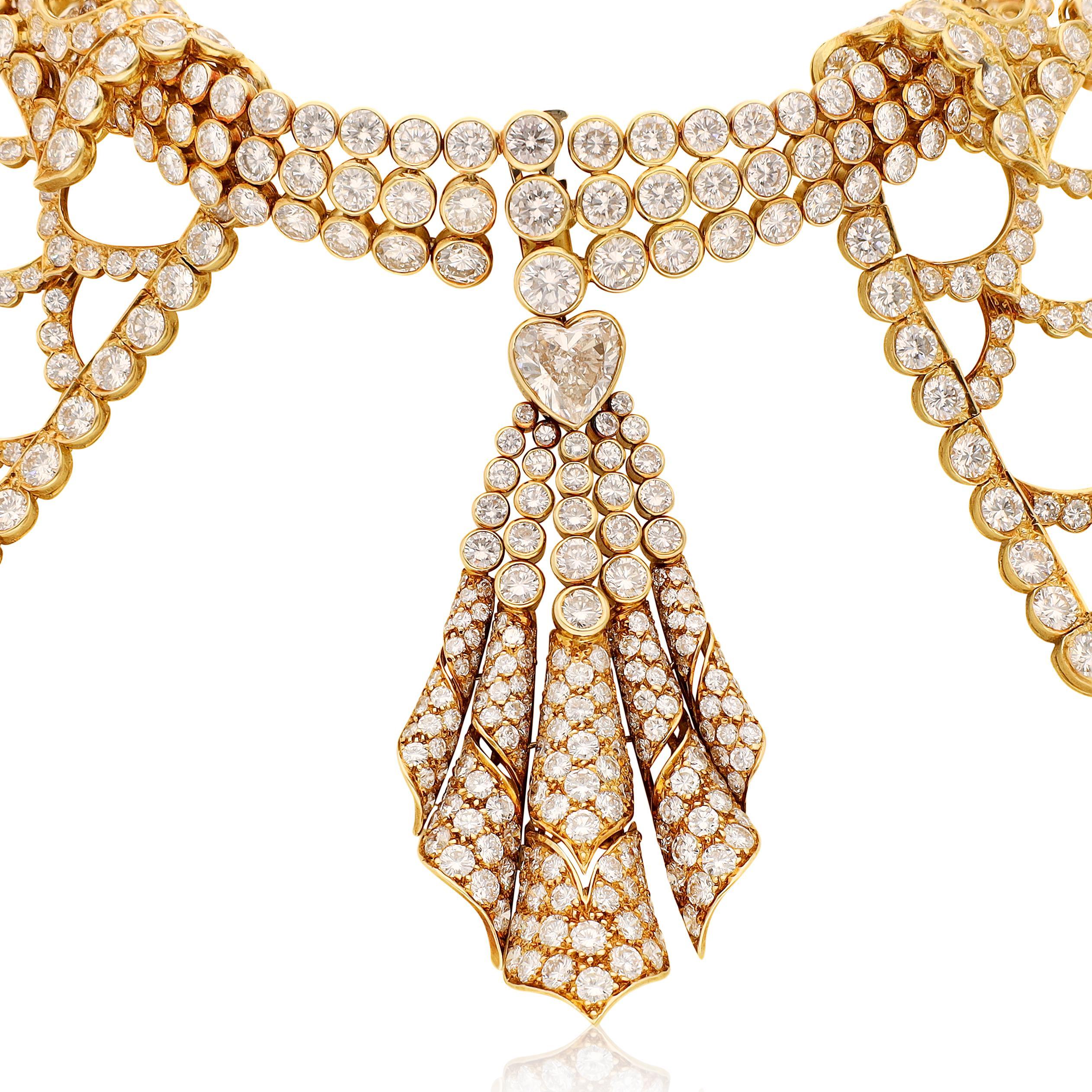 GARRARD Diamond Cutaway Collar Necklace In Excellent Condition For Sale In New York, NY
