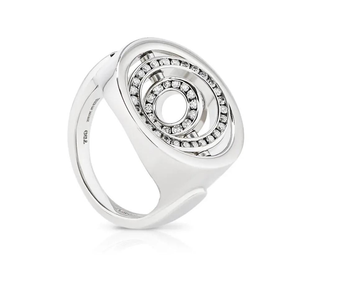 Round Cut Garrard Diamond ring 750  Size 7.5 For Sale