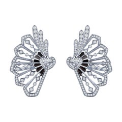 Orecchini Garrard 'Fanfare' in oro bianco 18 carati con diamante bianco e onice