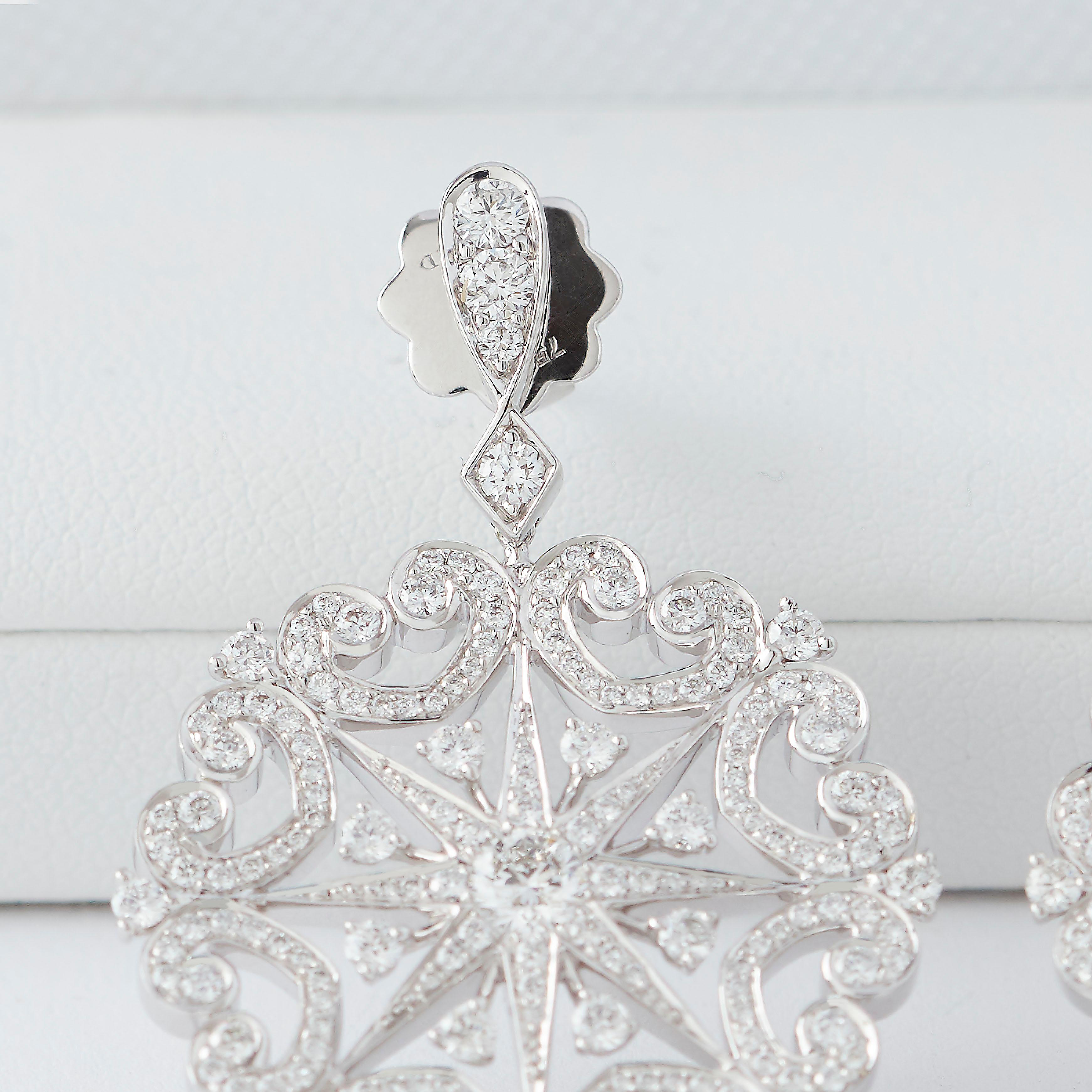 Garrard 3.31ct Bridal Starlight Muse 18 Karat White Gold White Diamond Earrings For Sale 2