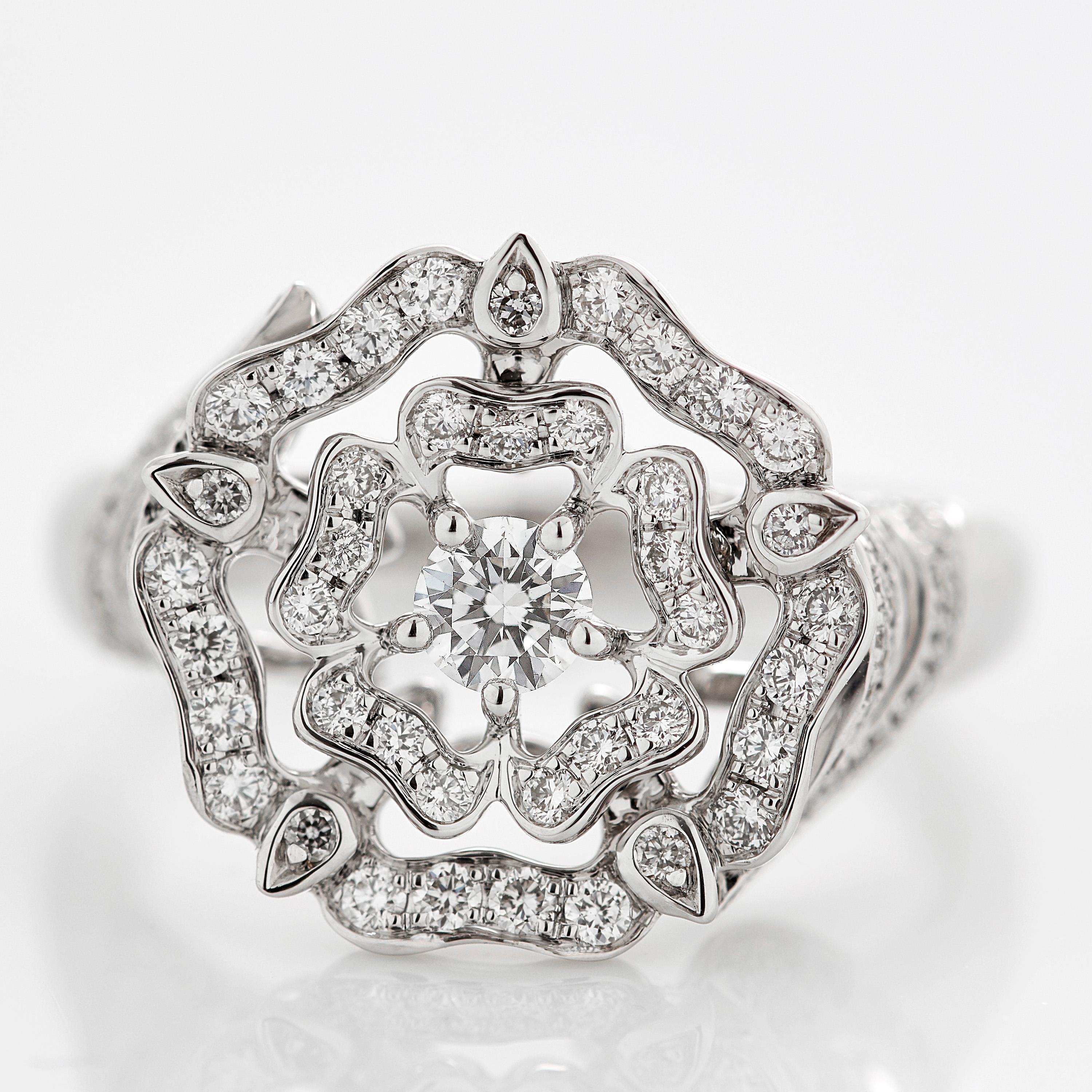 Modern Garrard 'Tudor Rose' 18 Karat White Gold and White Diamond Ring
