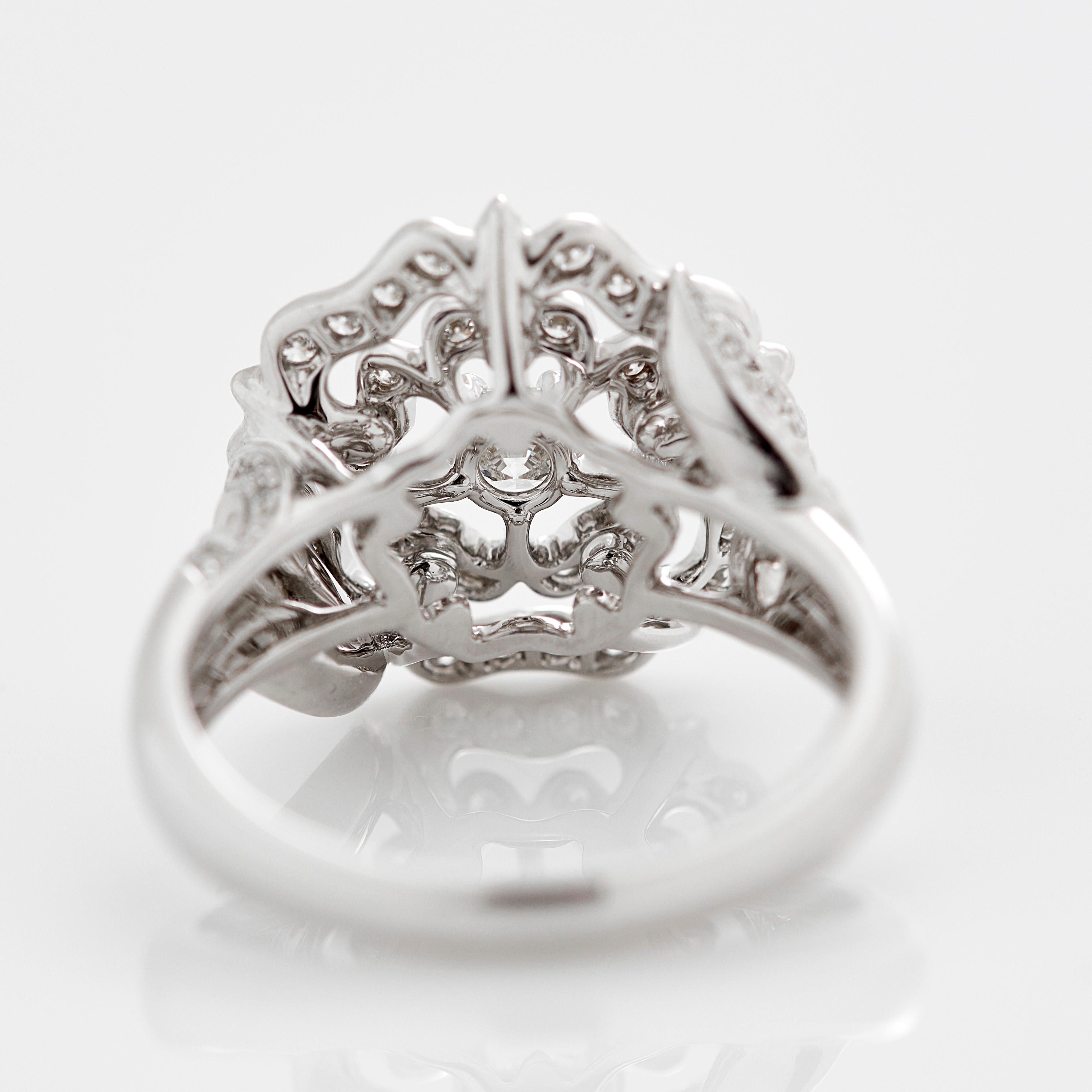Garrard 'Tudor Rose' 18 Karat White Gold and White Diamond Ring In New Condition In London, London