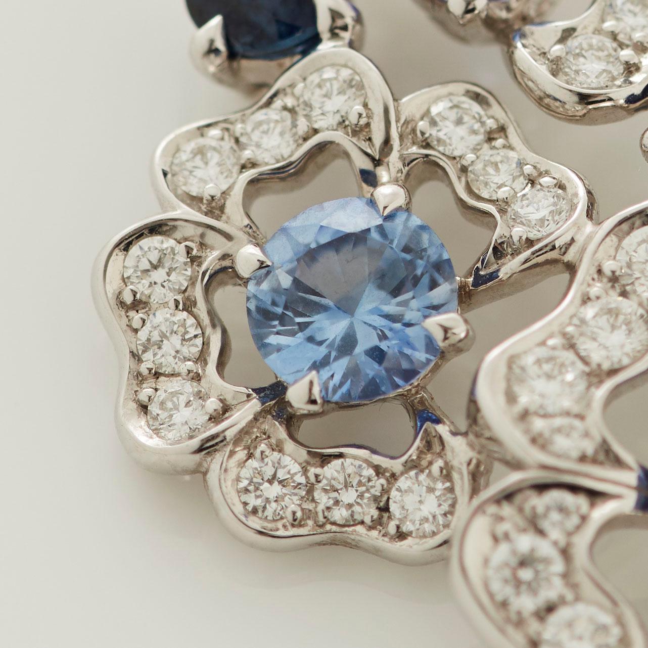 Garrard 'Tudor Rose Petal' 18 Karat Gold Diamond and Blue Sapphire Necklace For Sale 1