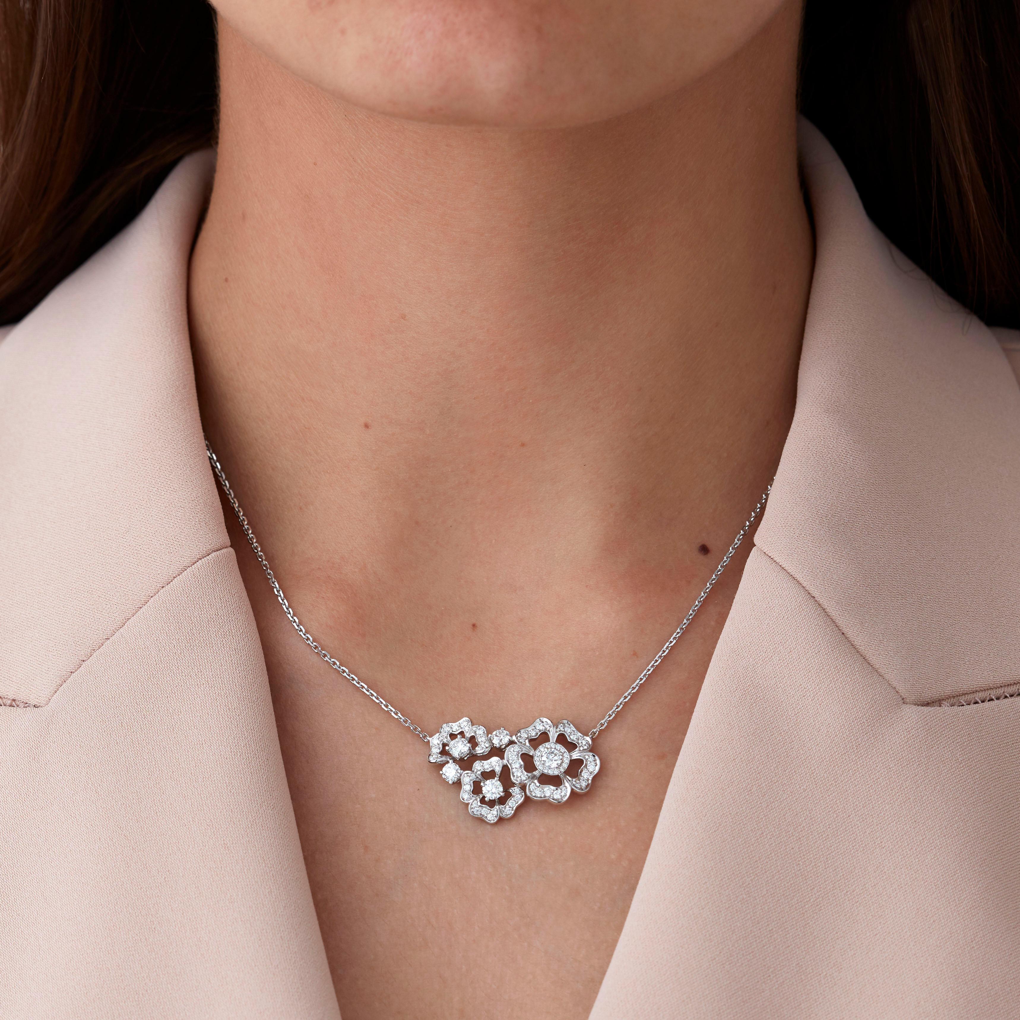 A House of Garrard 18 karat white gold necklace from the Tudor Rose Petal collection set with round white diamonds.

74 round white diamonds weighing 1.27cts
Total diamond weight: 1.27cts      
                                                       