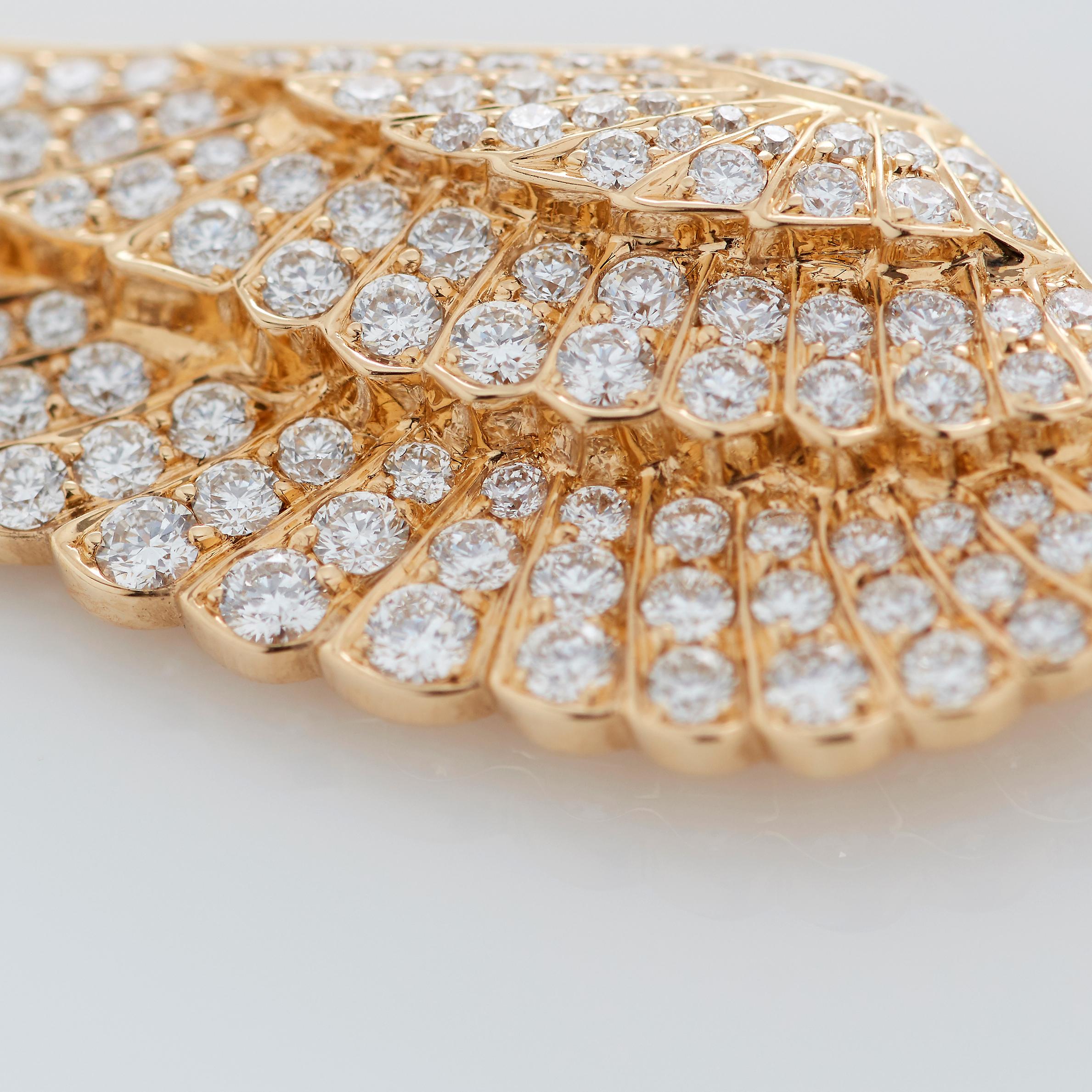 Garrard 'Wings Classic' 18 Karat Yellow Gold White Diamond Large Earrings For Sale 1