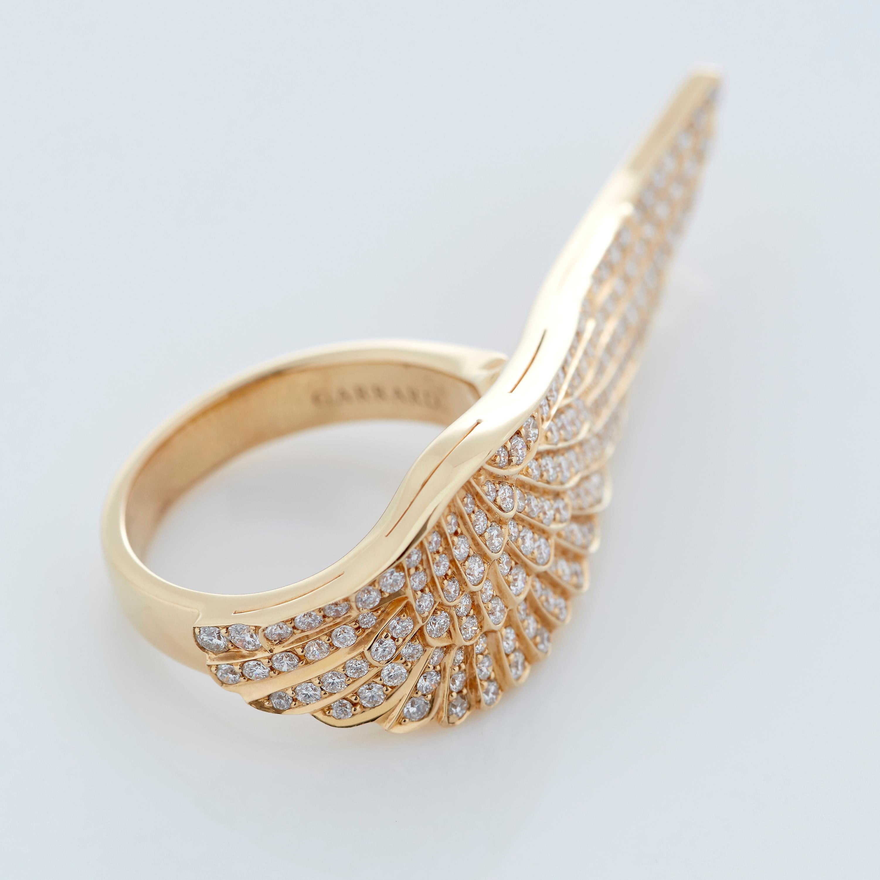 Garrard 'Wings Classic' 18 Karat Yellow Gold White Diamond Large Ring For Sale 4