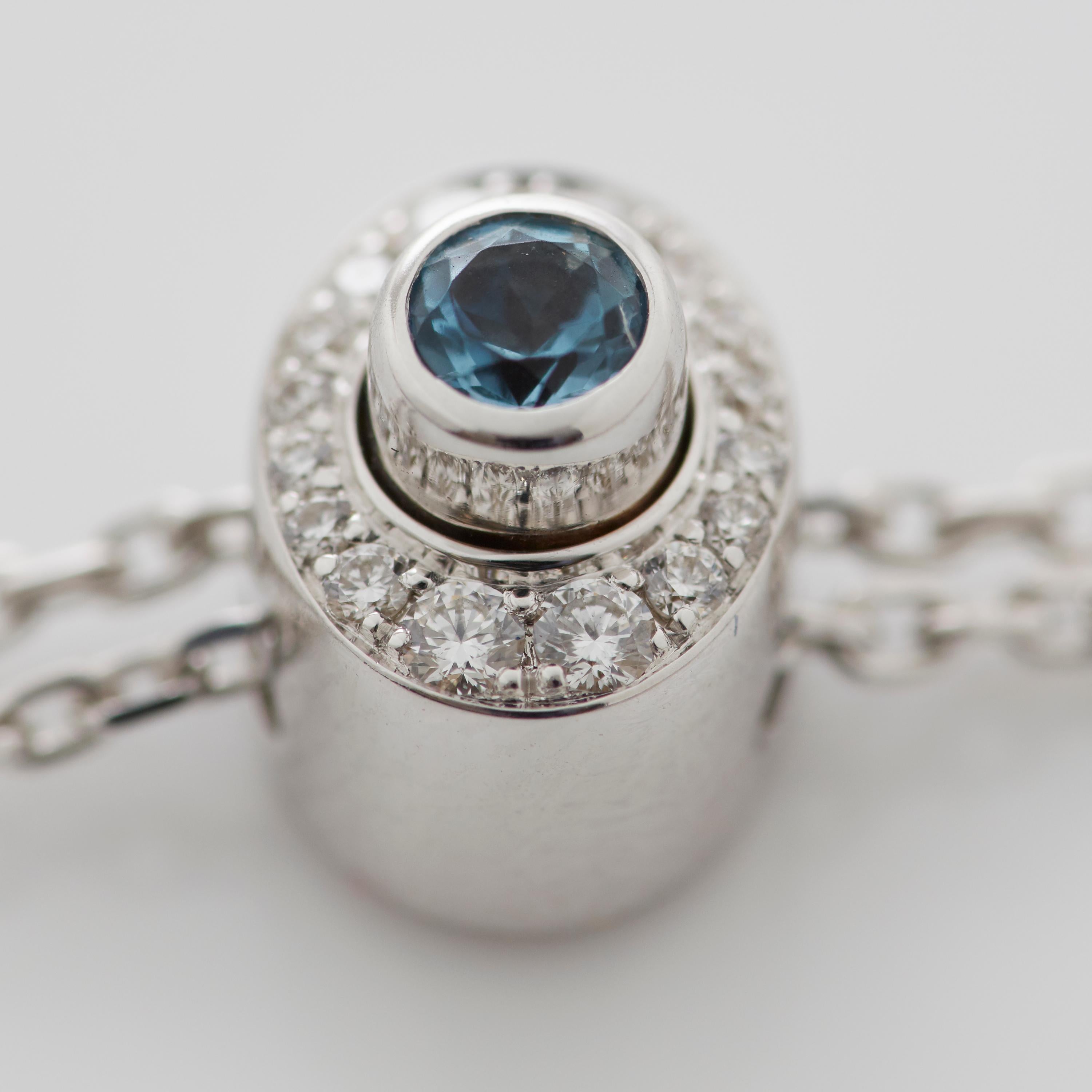 Garrard 'Wings Embrace' 18 Karat White Gold Diamond Aquamarine Double Pendant For Sale 8