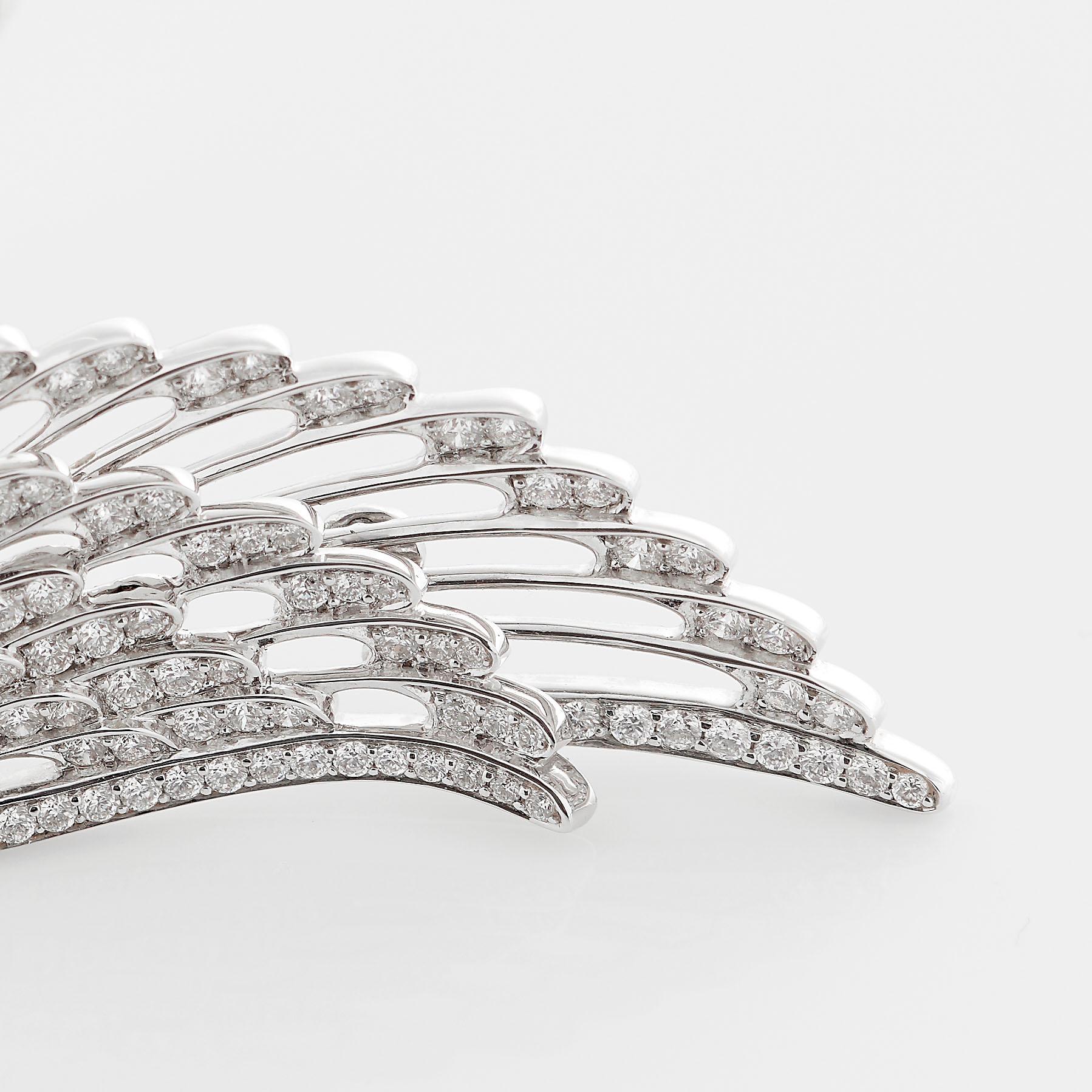 Garrard 'Wings Embrace' 18 karat White Gold White Diamond Drop Earrings For Sale 7