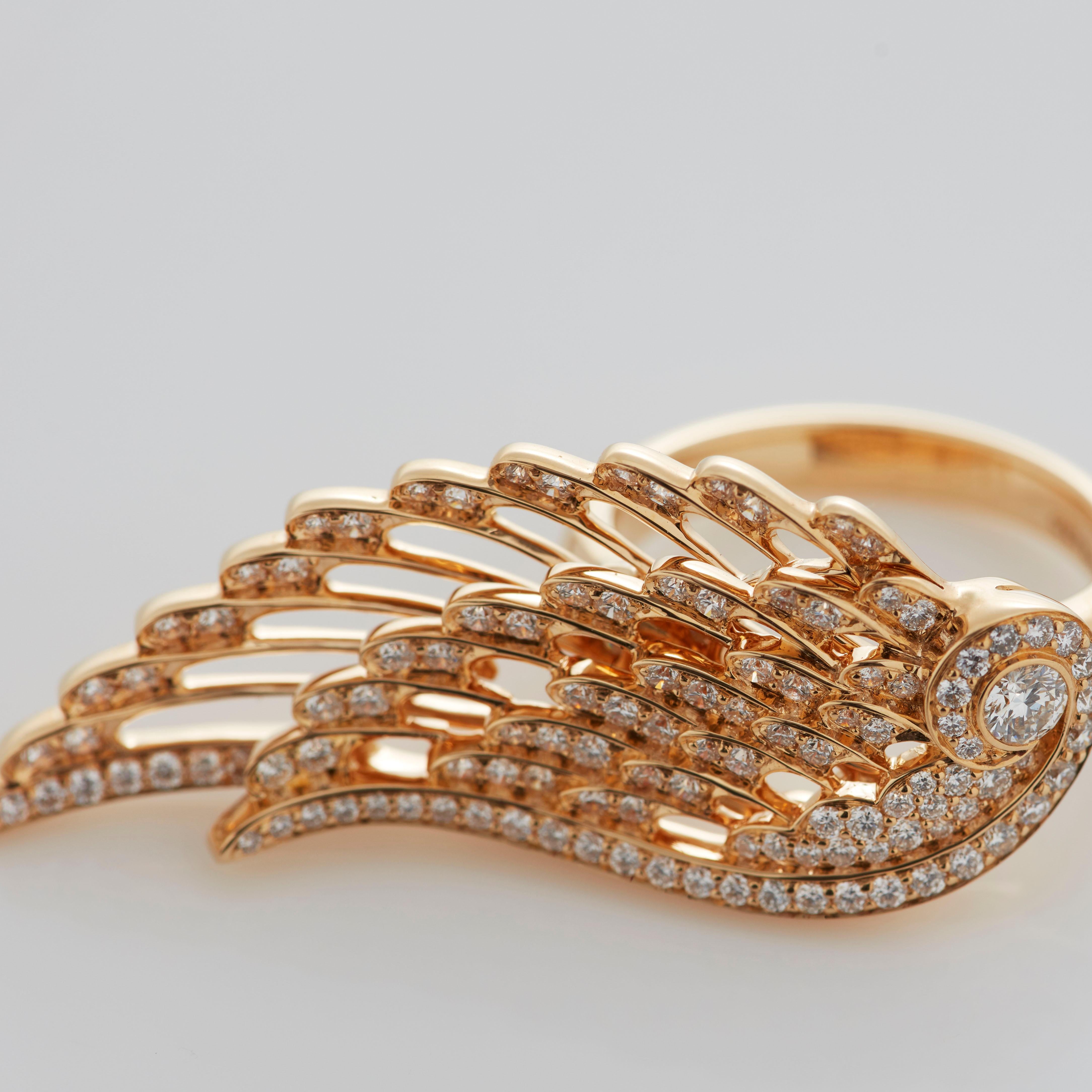 Modern Garrard 'Wings Embrace' 18 Karat Yellow Gold Round White Diamond Ring For Sale
