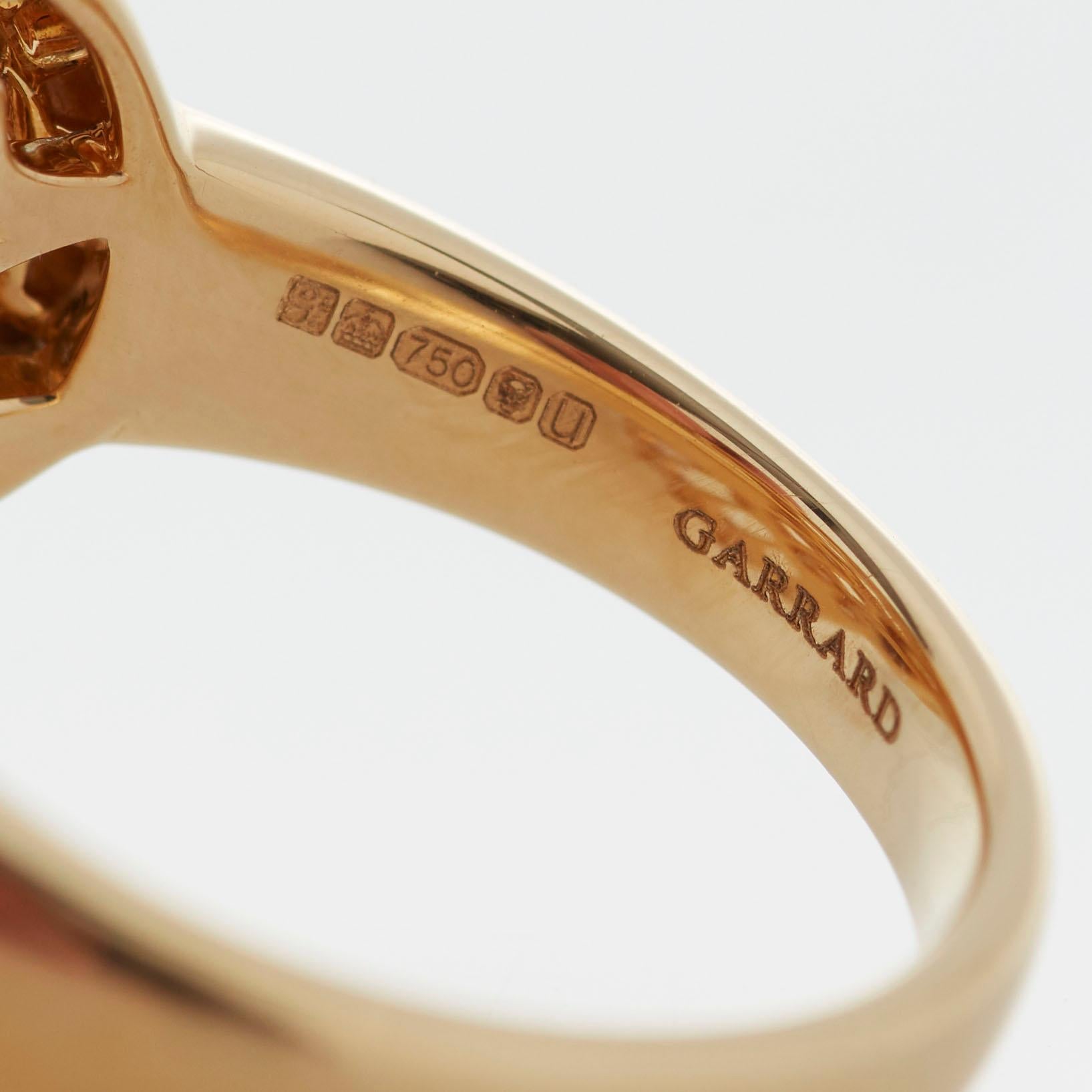 Women's or Men's Garrard 'Wings Embrace' 18 Karat Yellow Gold Round White Diamond Ring For Sale