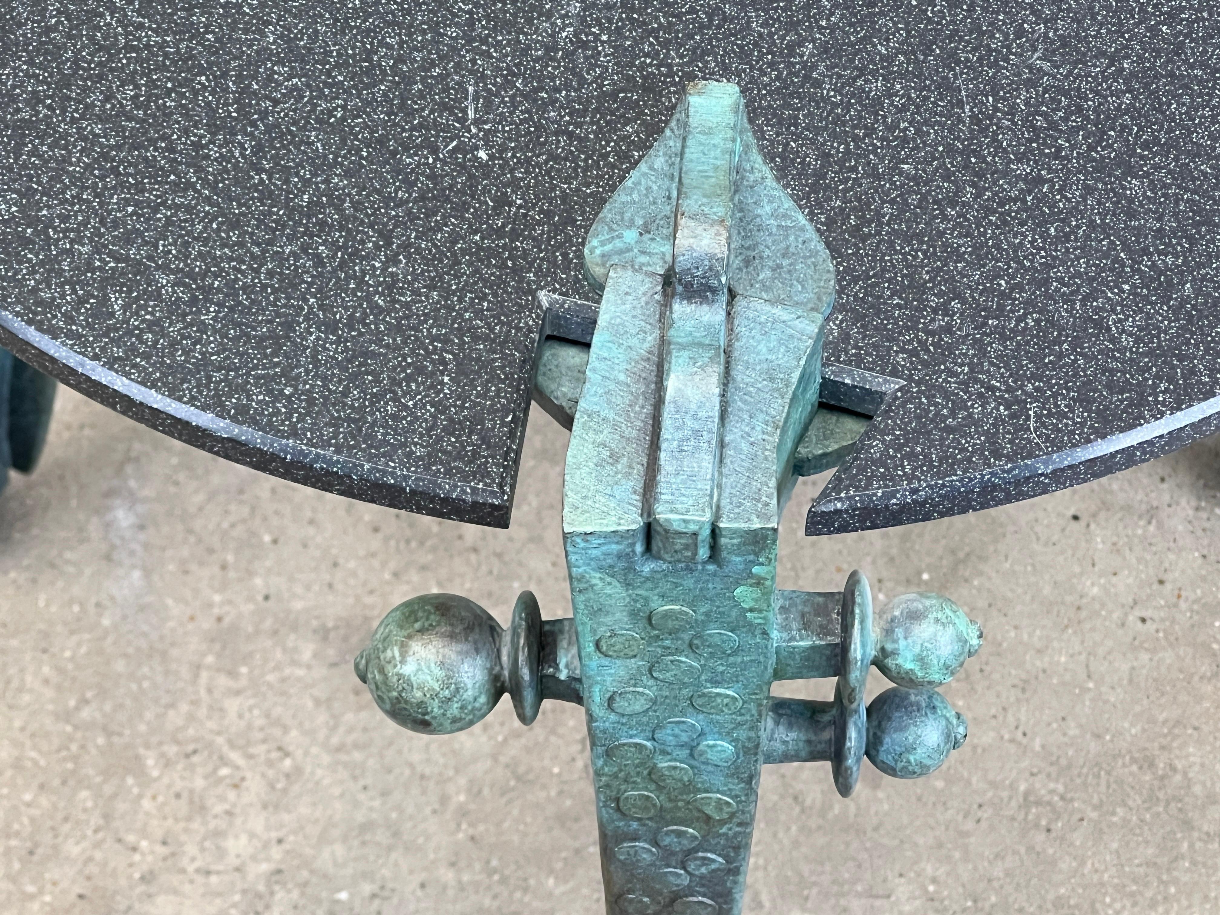 Beistelltisch aus Bronze mit Garry Knox Bennett im Angebot 13