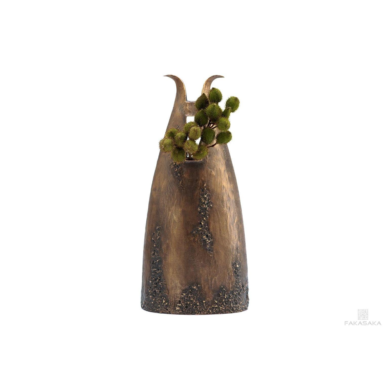 Other Garrym Vase by Fakasaka Design For Sale