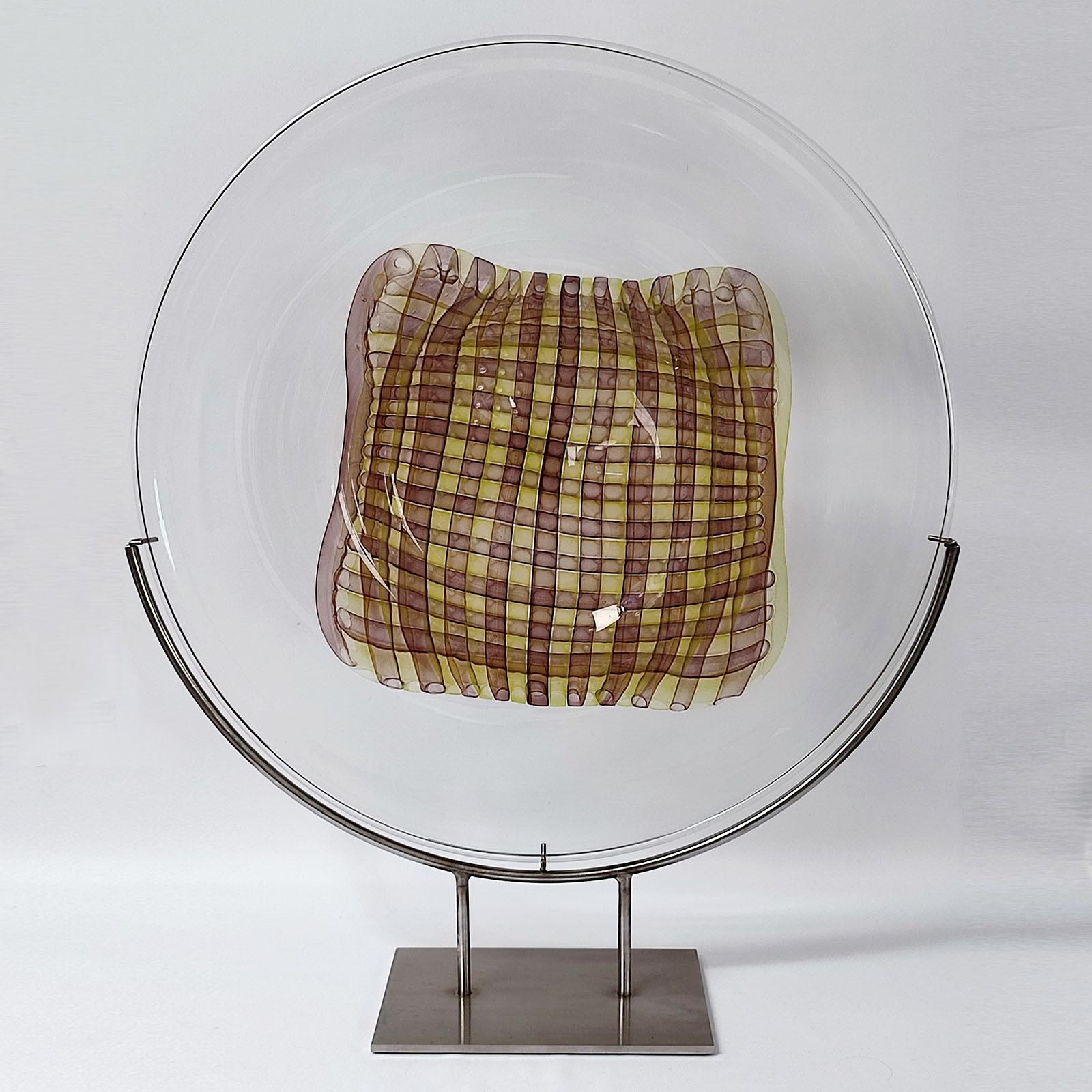 Gary Beecham, Großer dekorativer Glasteller „Textile-Gefäß“, 1982 (Moderne) im Angebot