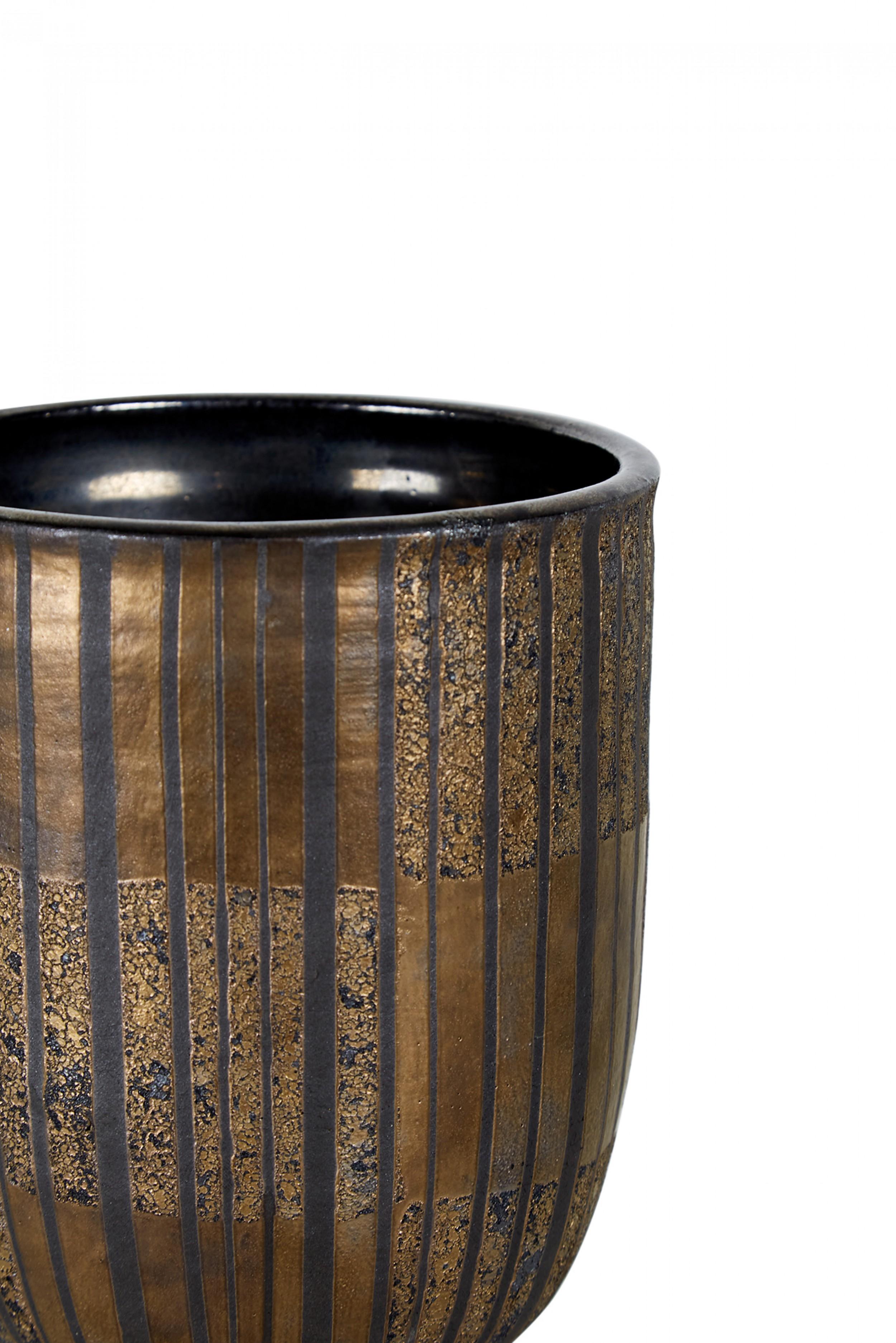 Gary Di Pasquale Contemporary Thrown Bronze and Black Glazed Cylindrical Vase In Good Condition For Sale In New York, NY