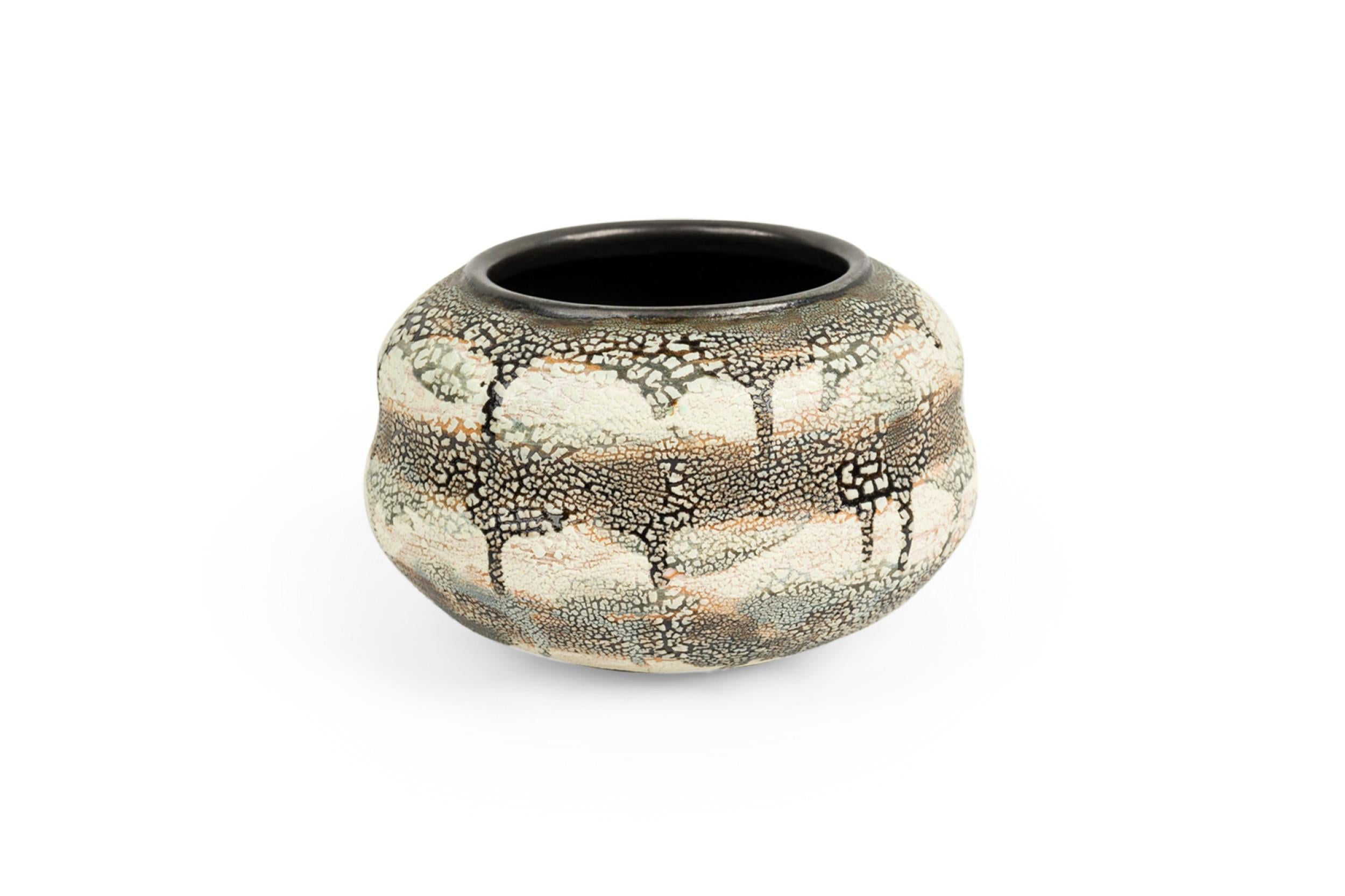 Gary Dipasquale Contemporary Black, Grey & White Double Gourd Drip Pattern Vase (amerikanisch) im Angebot