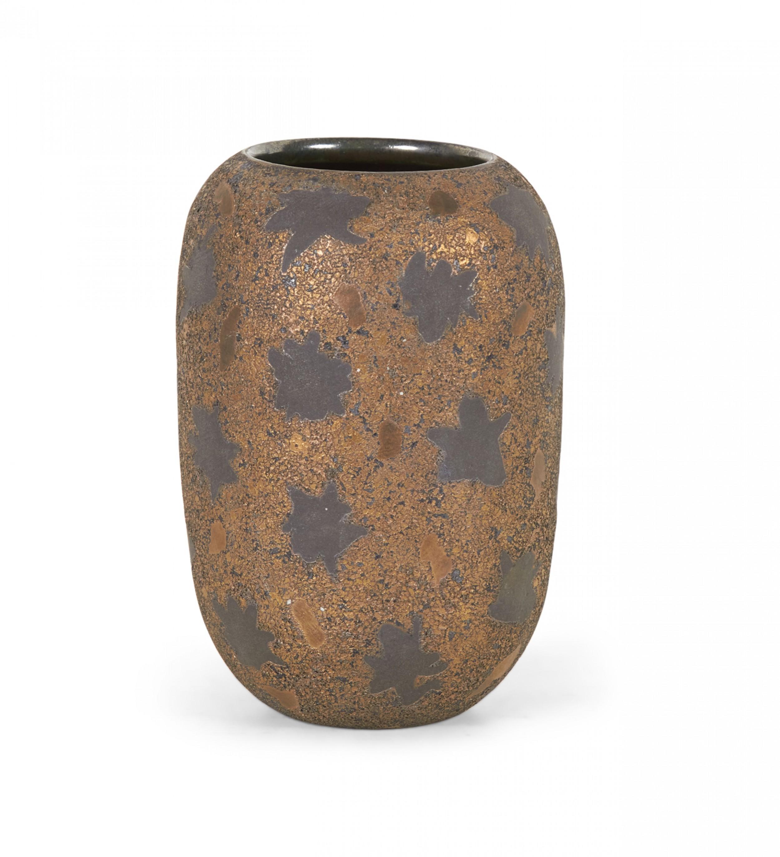 Gary DiPasquale Contemporary Bronze Texture and Black Starburst Patterned Vase For Sale 1