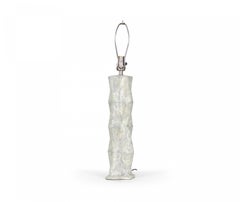 Gary Dipasquale Lampe de table contemporaine en céramique grise avec finition en galets