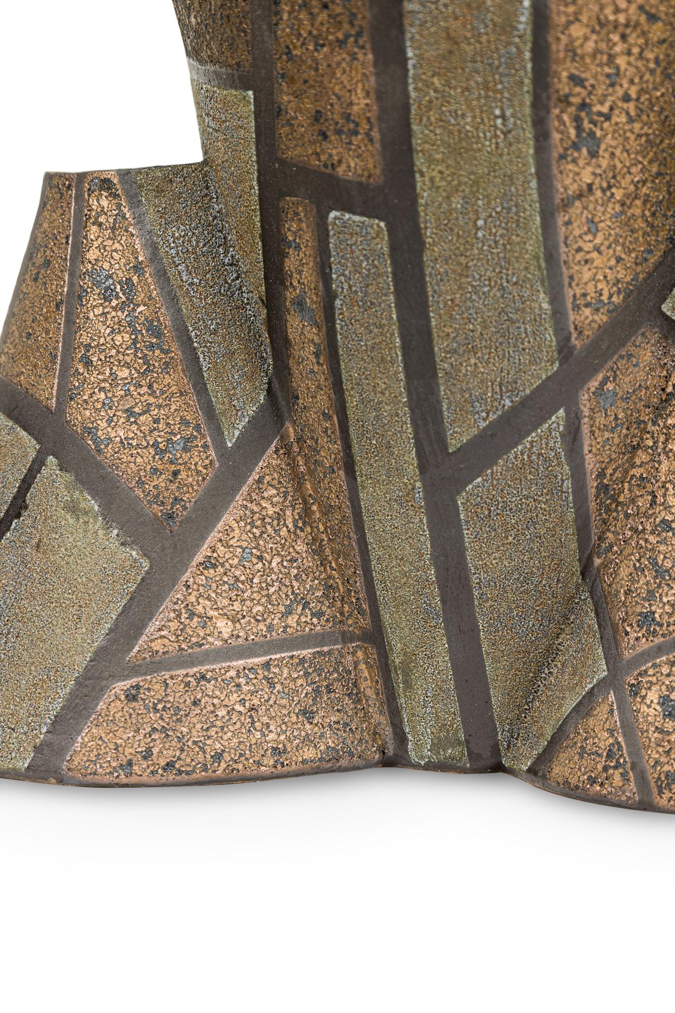 XX secolo Gary Dipasquale Vaso allungato multi-asimmetrico in nero, grigio geometrico in vendita