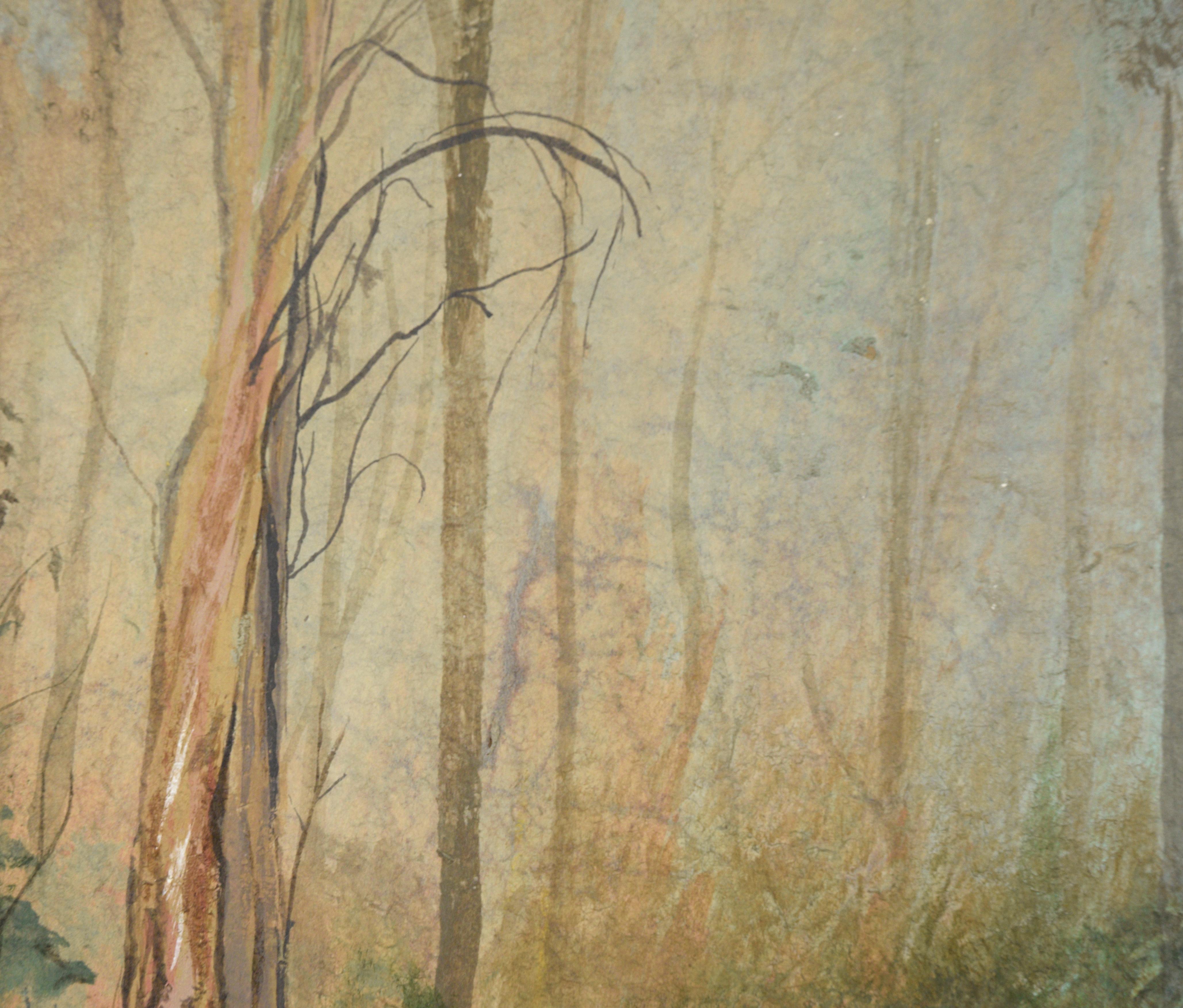 Une belle scène forestière atmosphérique de l'artiste américain Gary Hicks (Américain, 20e siècle), vers 1970. Un petit sentier invite le spectateur à pénétrer dans ce paysage forestier brumeux, où les couches d'arbres se dissipent au loin. 

Signé