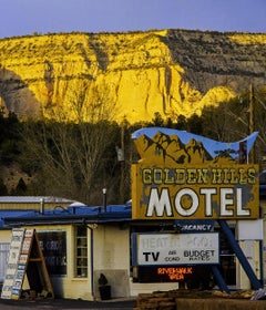 Golden Hills Motel (~30% OFF)