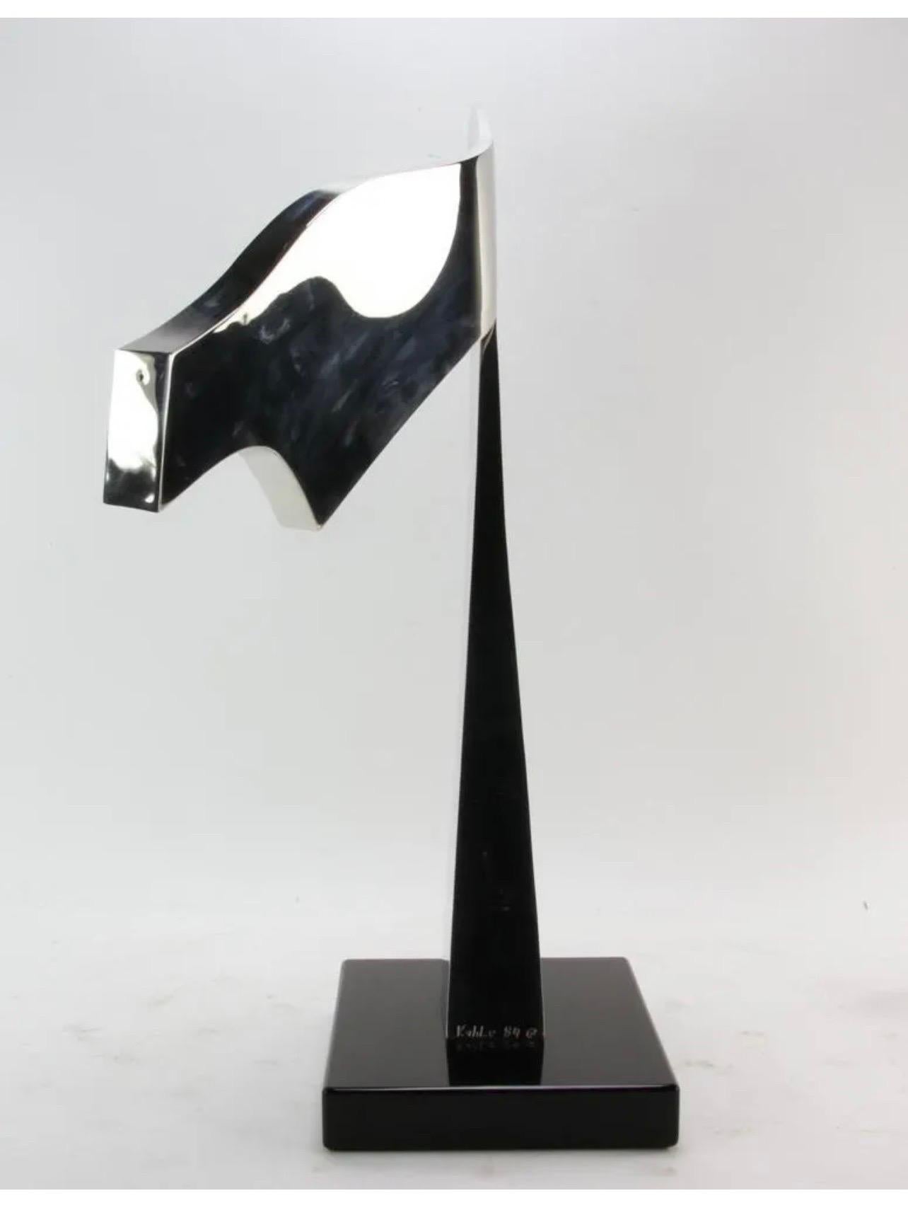 Sculpture moderniste abstraite réfléchissante en acier inoxydable soudé de Gary Kahle en vente 4