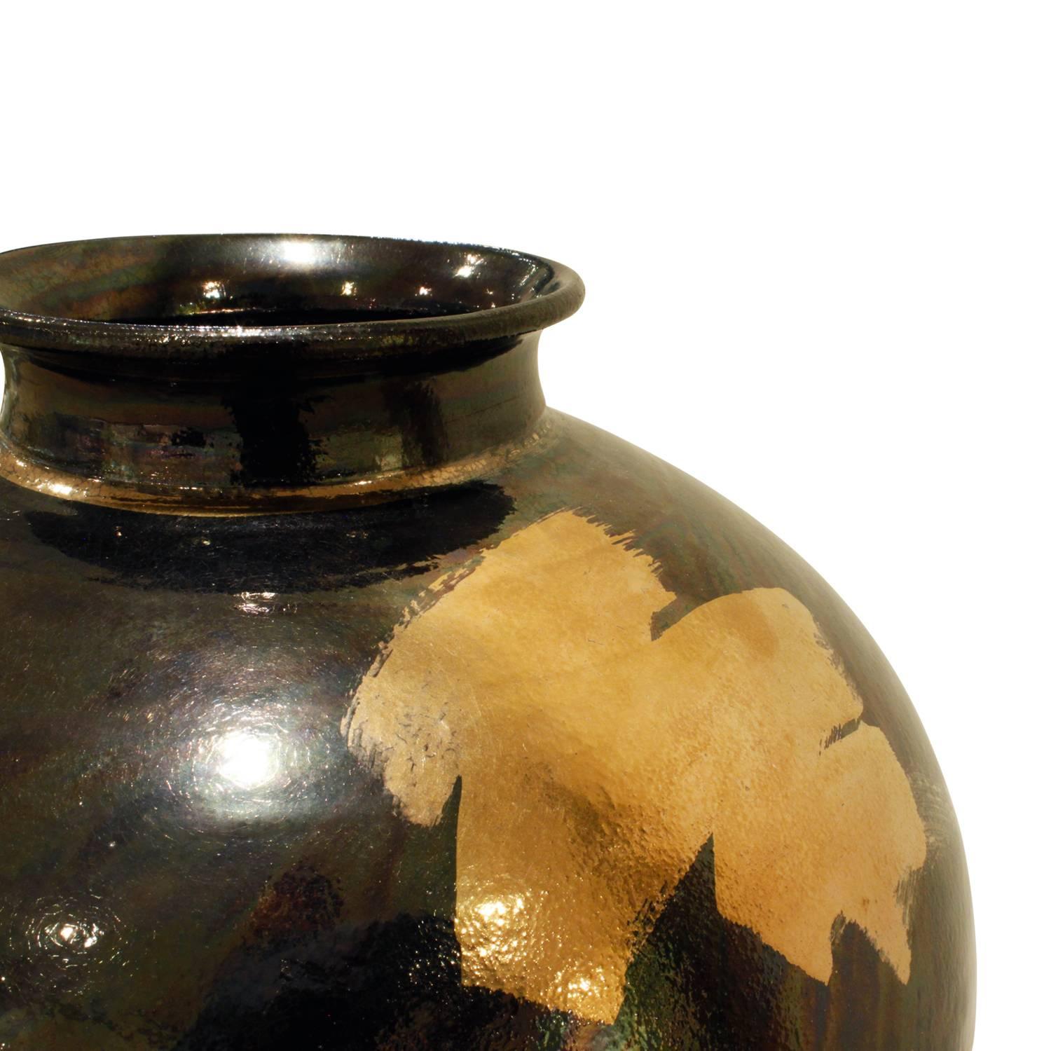 American Gary McCloy Ceramic Vase with Gunmetal and Gold Glazes, 1980s
