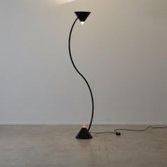 Gary Morga black Yang lamp Ventri