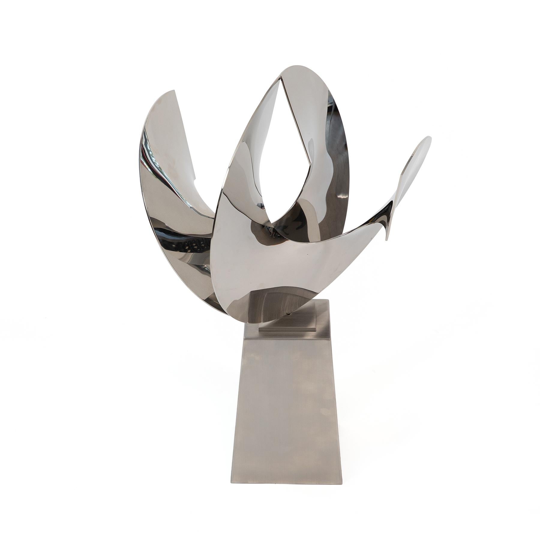 Américain Sculpture abstraite en acier poli de Gary Slater en vente