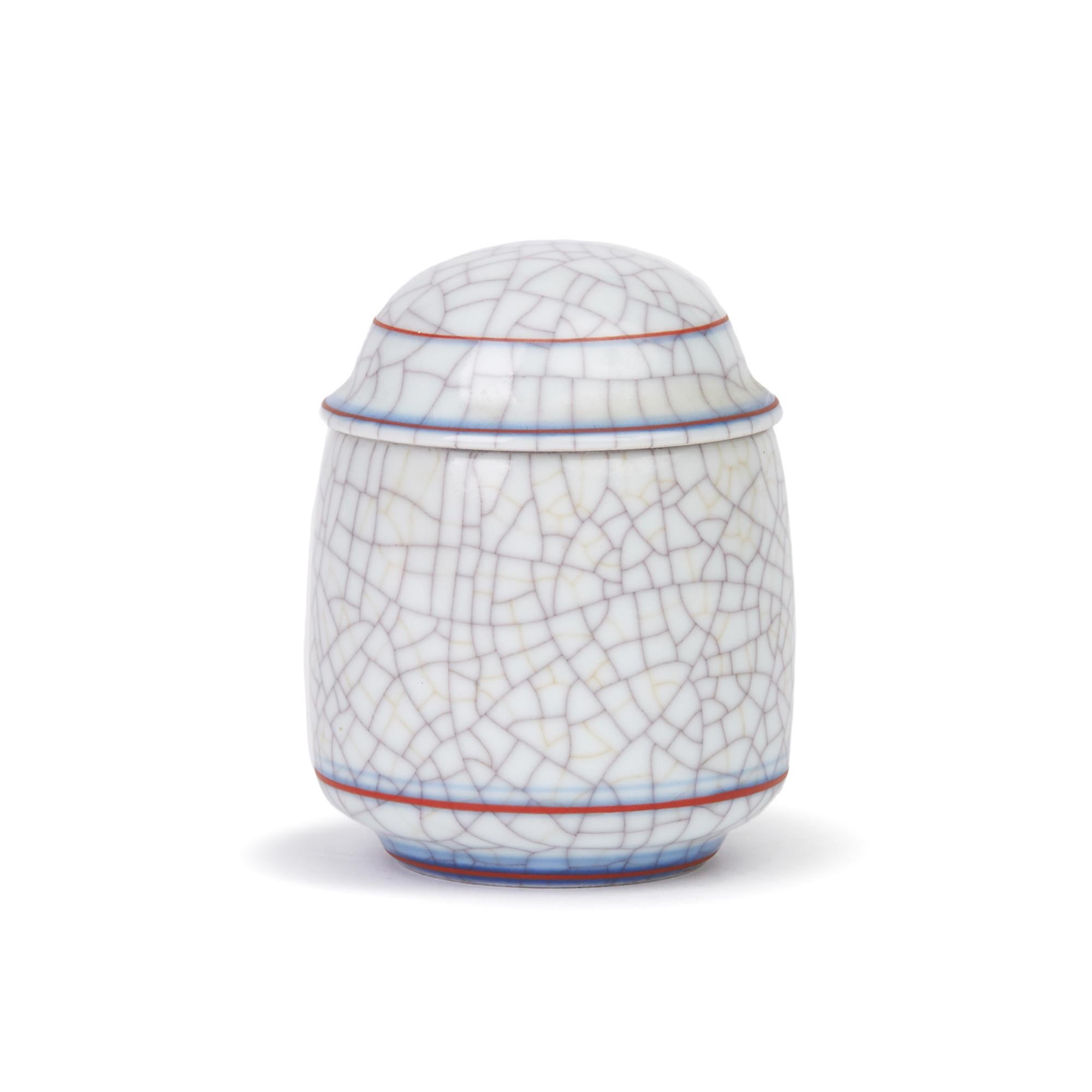 British Gary Wornell Studio Pottery Crackle Glaze Porcelain Lidded Pot, circa 1980 For Sale