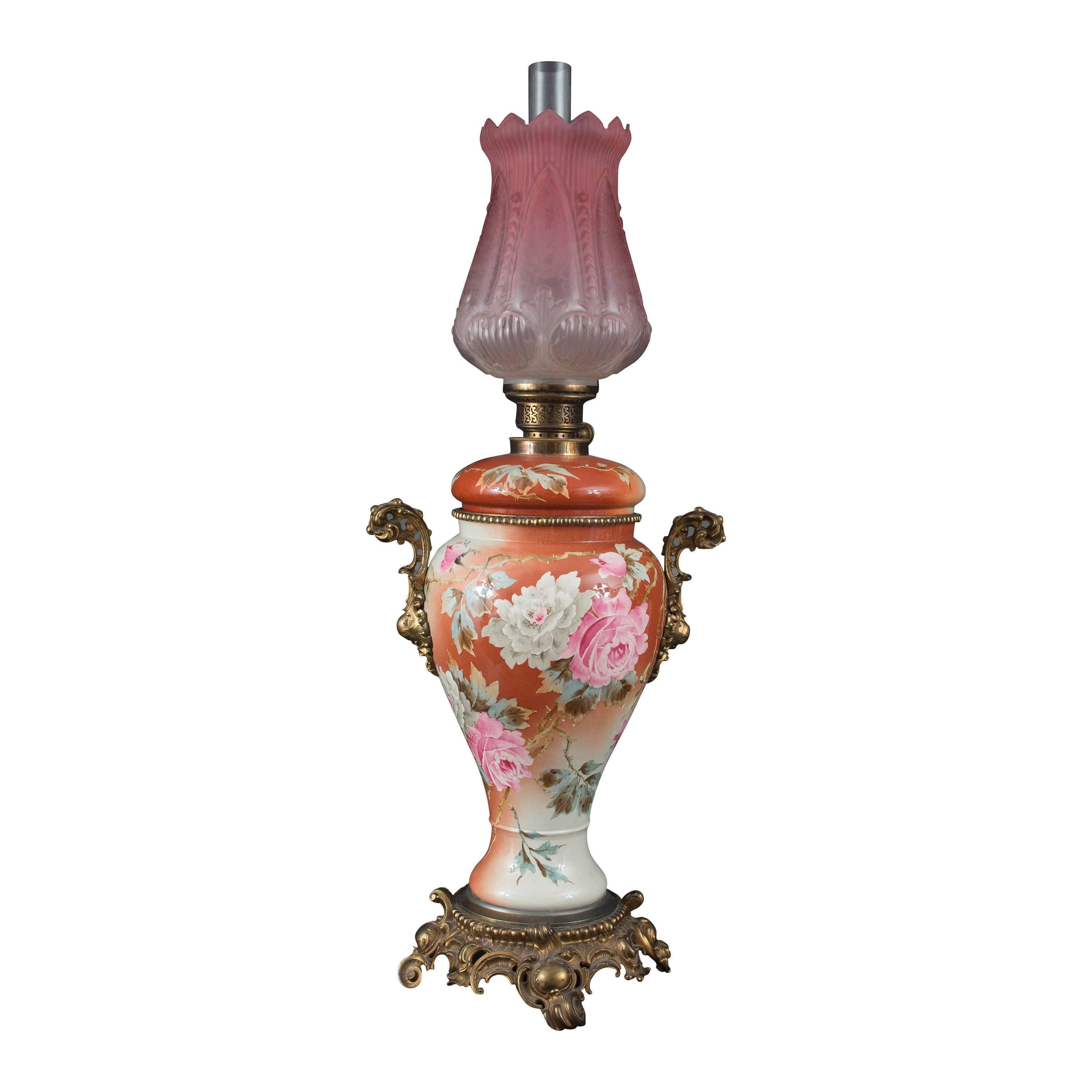 Lampe à gaz en verre:: bronze doré et porcelaine émaillée:: 19ème siècle en vente